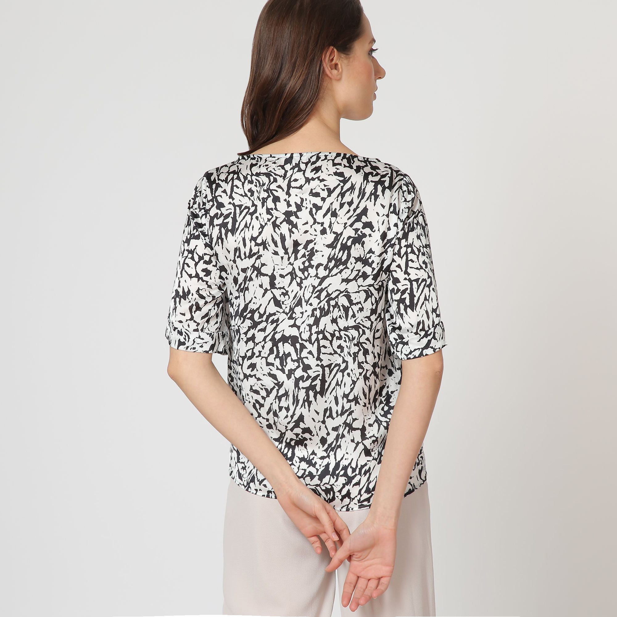 Chemisier en satin imprimé NOIR ET BLANC