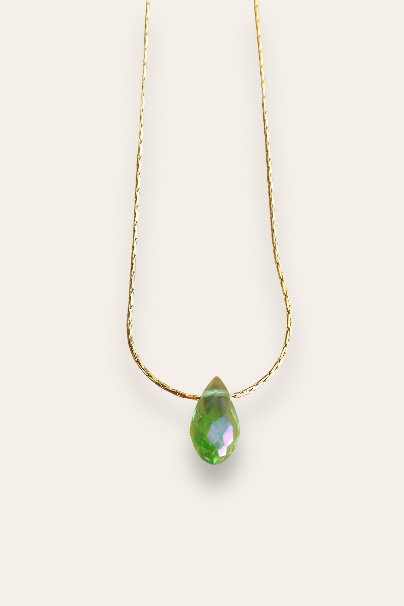 Collier cristal de roche ovale vert