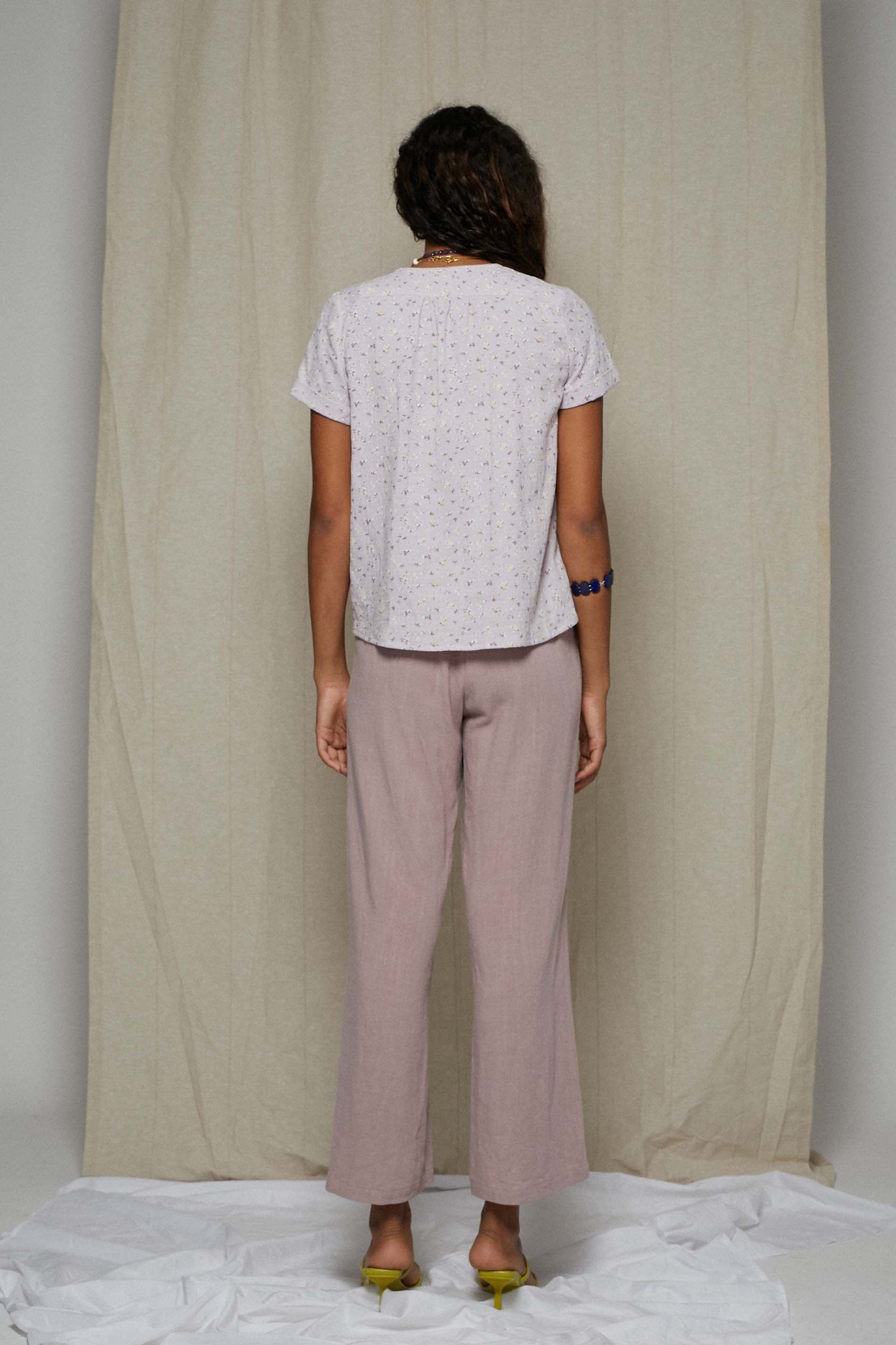 Blusa algodón orgánico flor malva BURNI