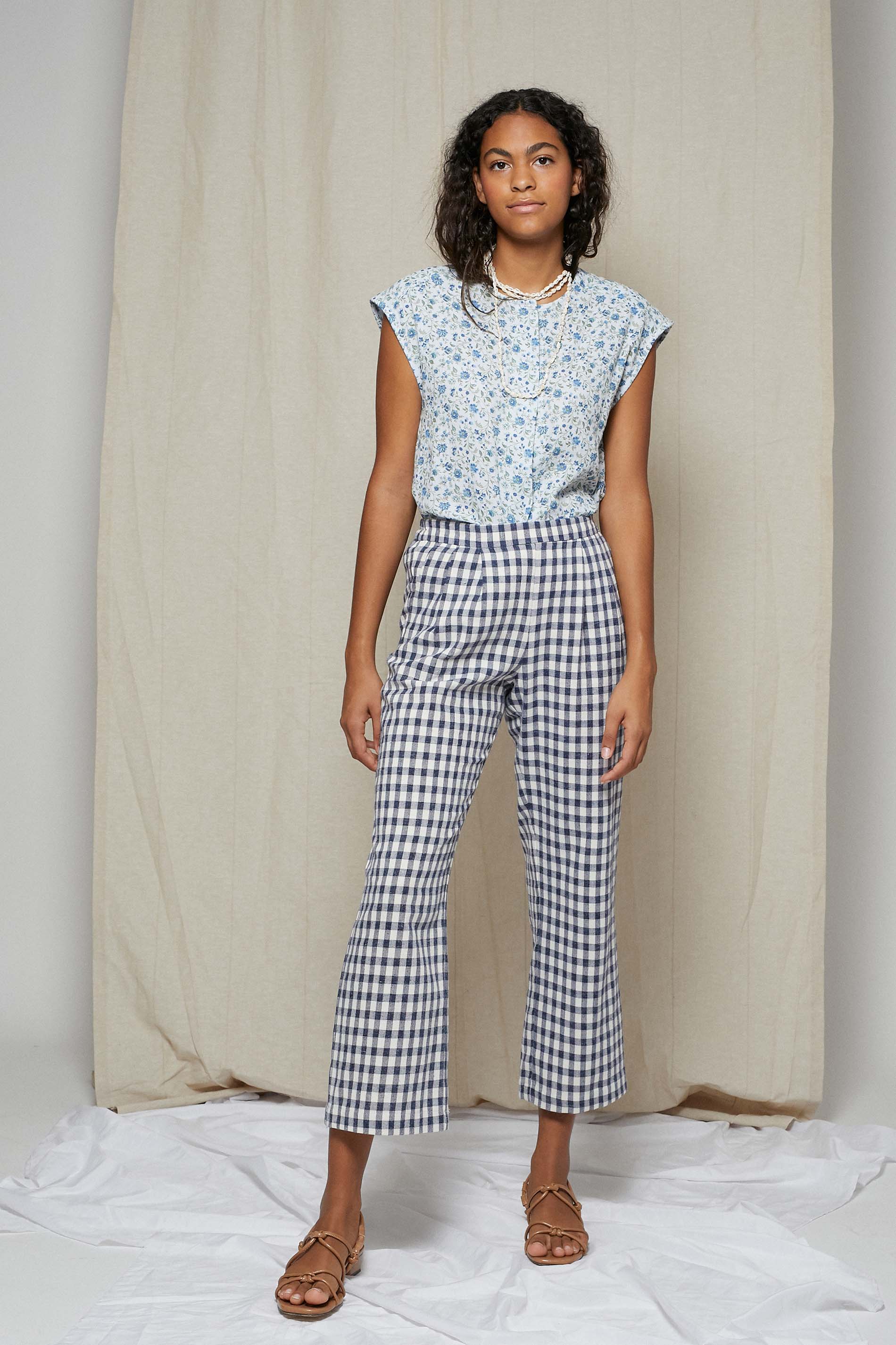 Blusa algodón orgánico flor azul ABEDUL