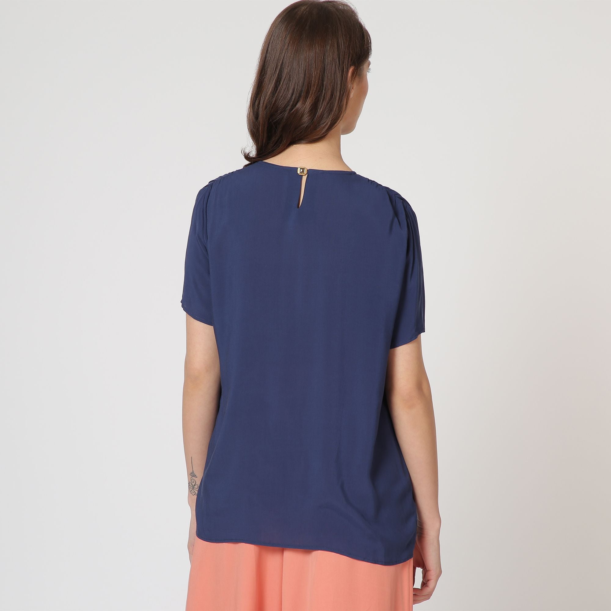 Blusa botones delantero viscosa marino