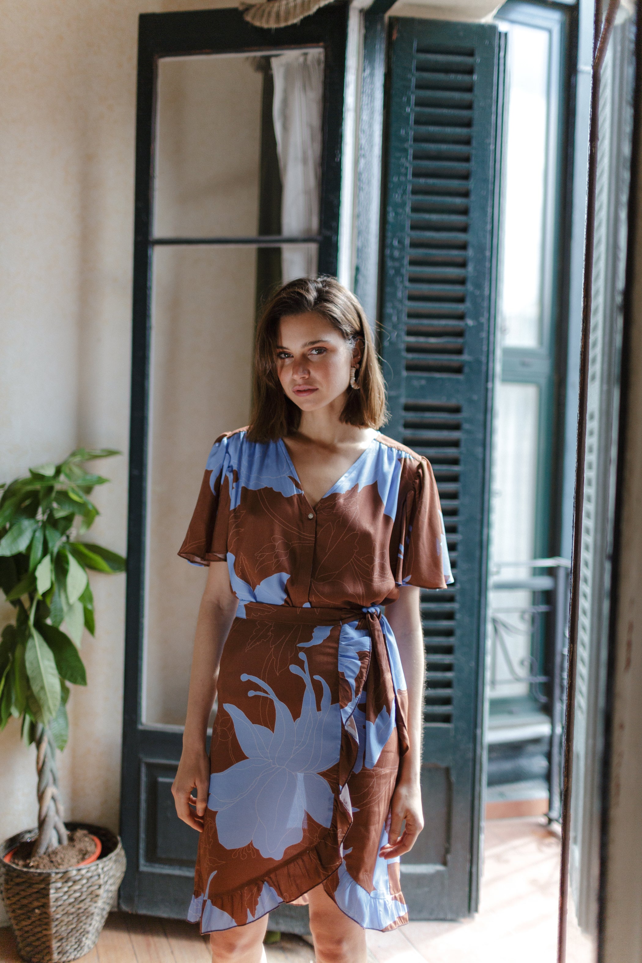 Tobacco/blue print flounce skirt