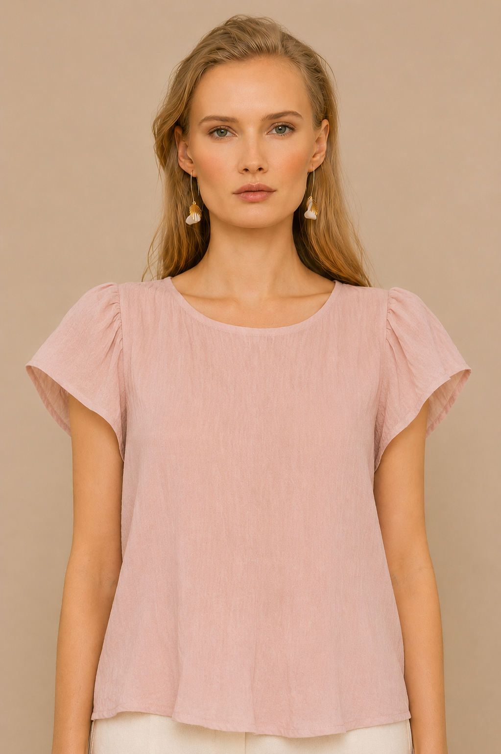 Blusa rosa maquillaje PLUMETI