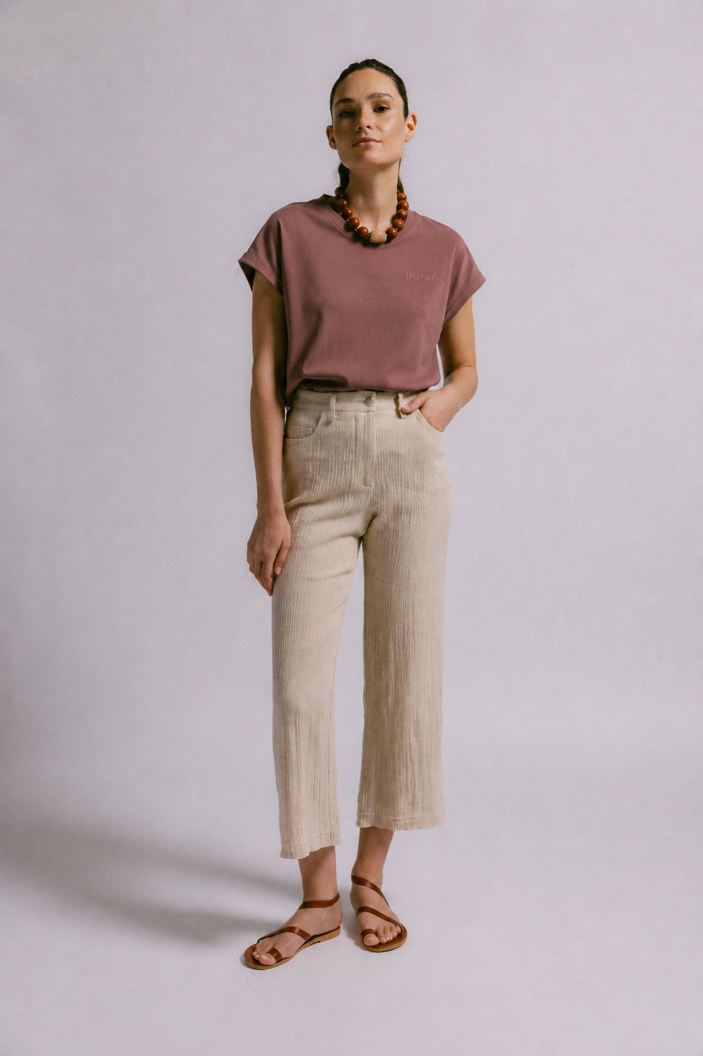 Camiseta rosa taupe bordado TRIANABYC