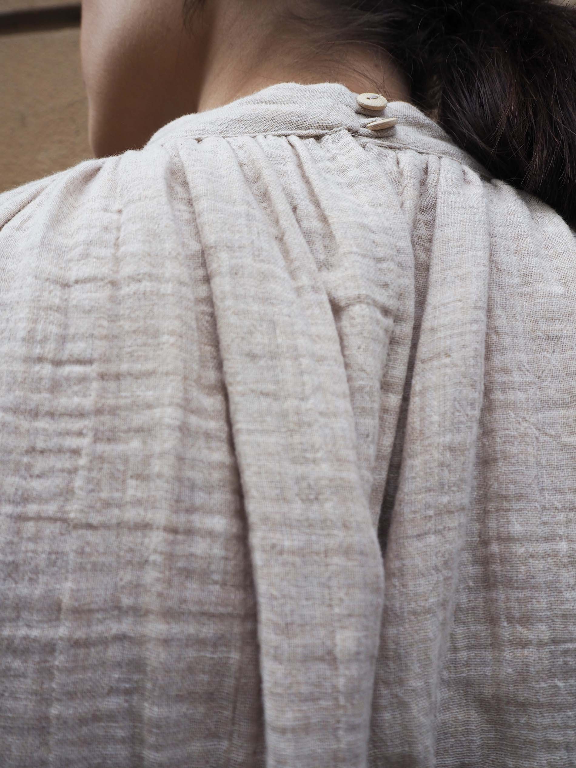 Blusa HALDEN organic beige