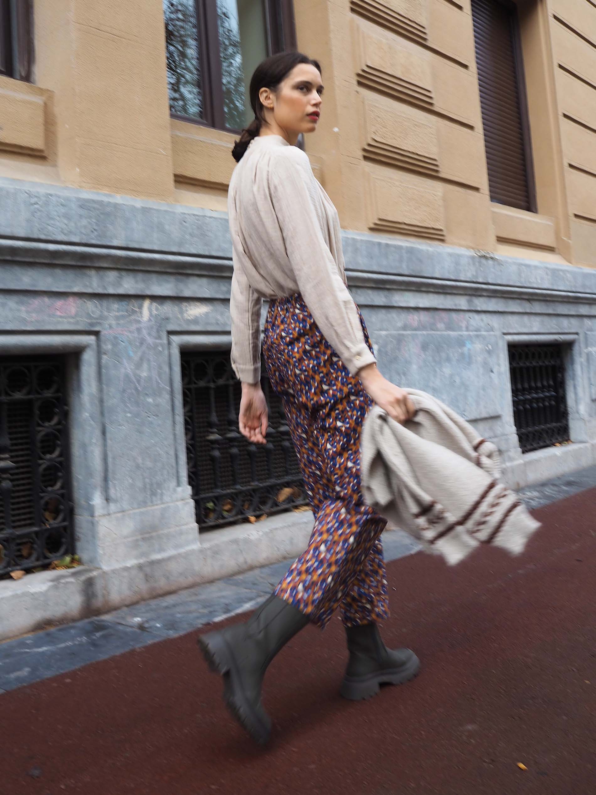 Blusa HALDEN organic beige