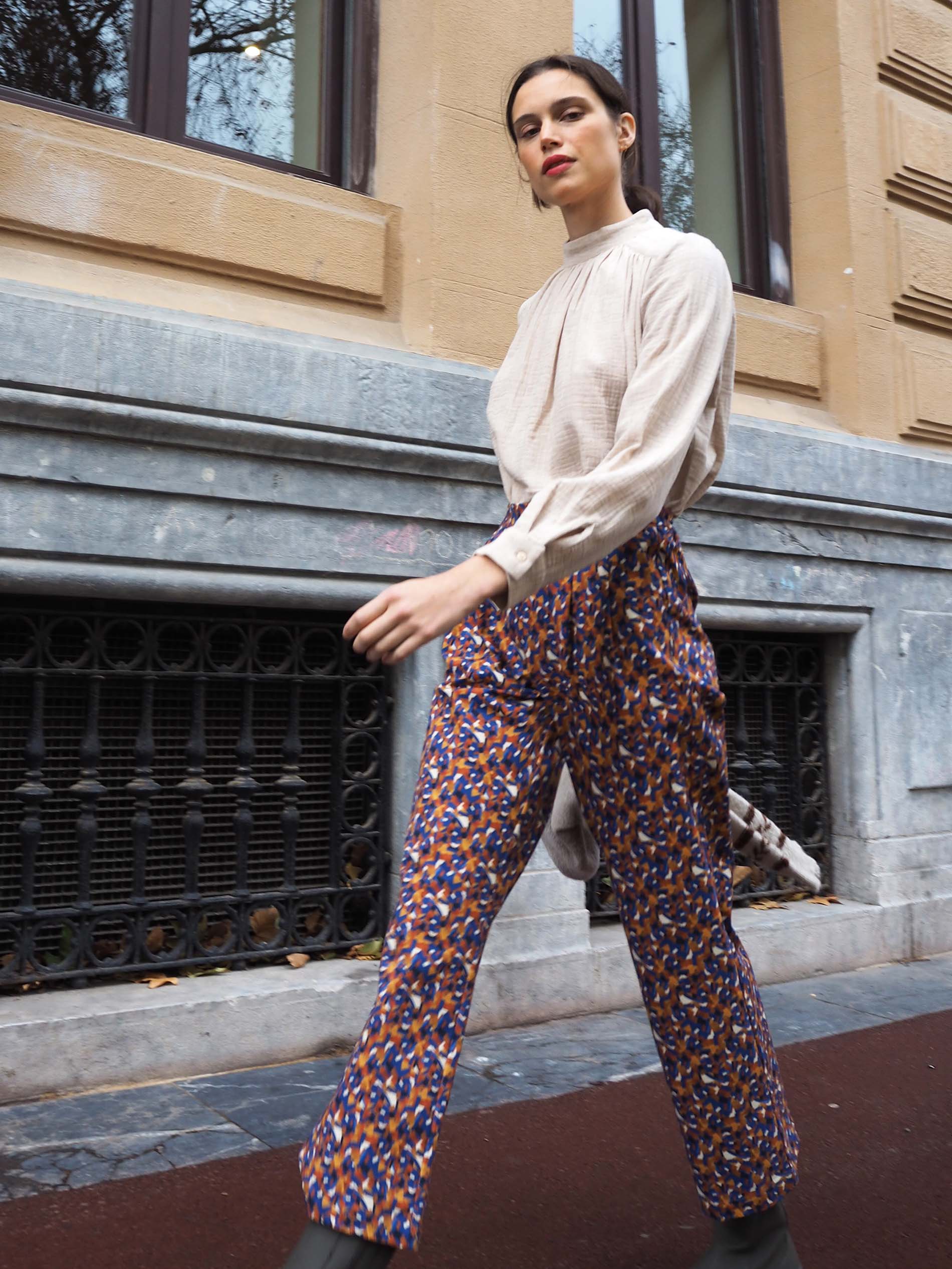 Blusa HALDEN organic beige