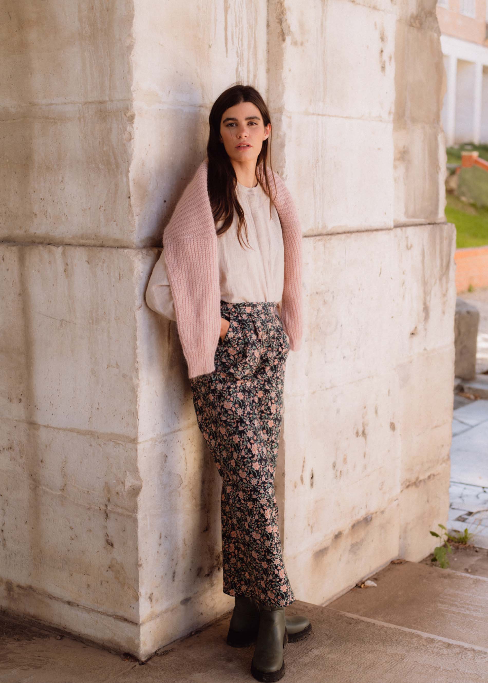 Pantalón MILLET rama flor