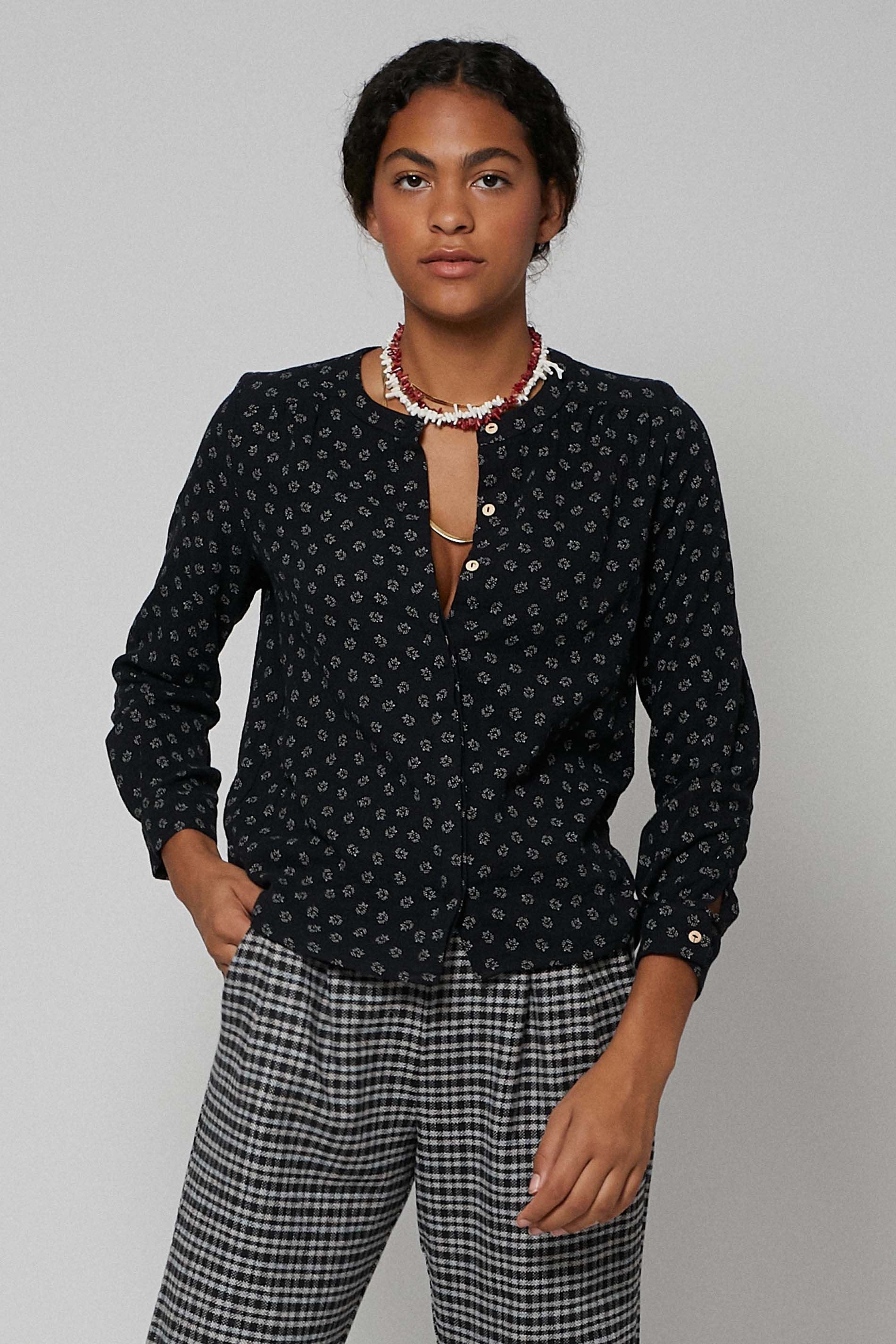 Blusa MELBOURNE ORGANIC black hojas