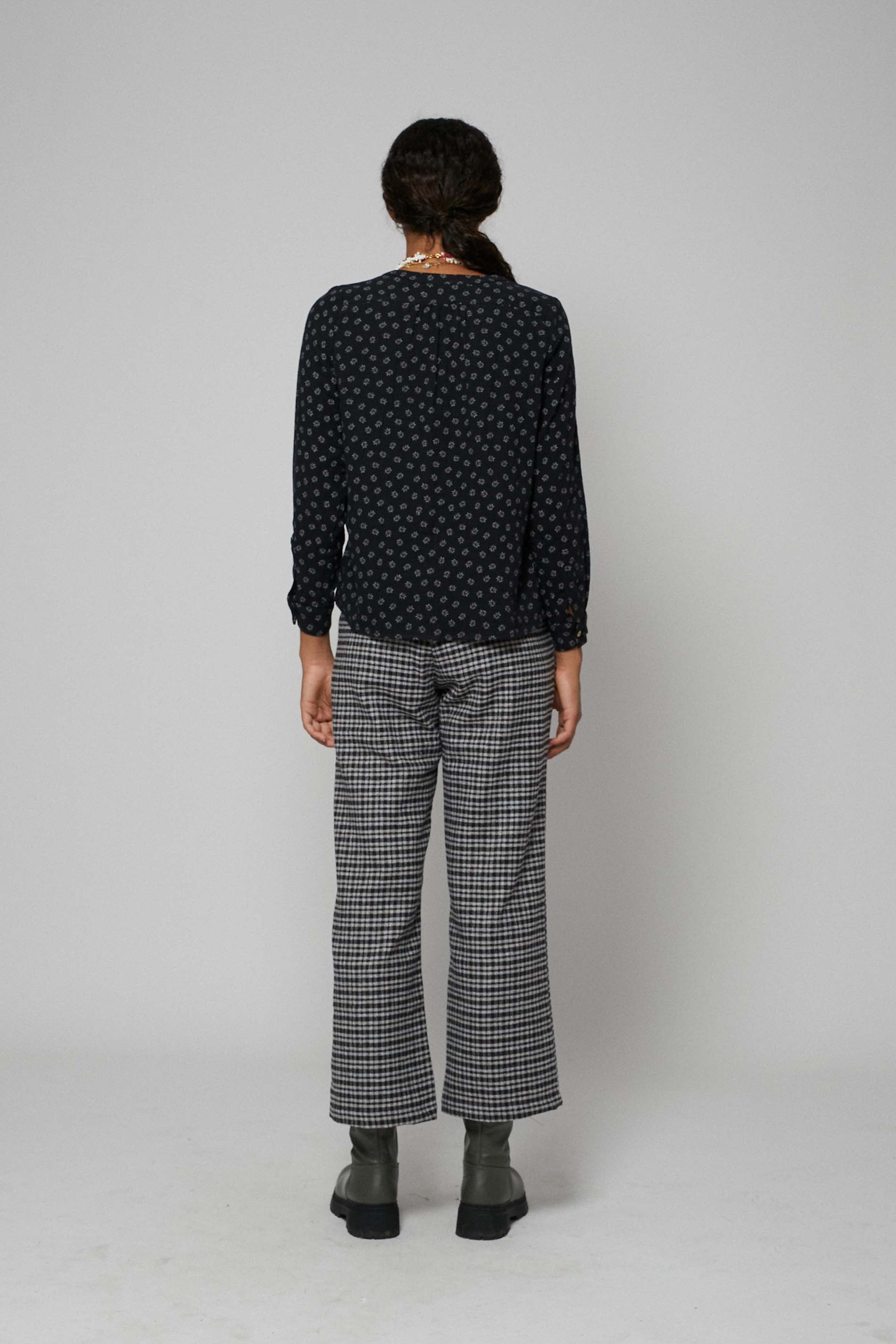 Blusa MELBOURNE ORGANIC black hojas