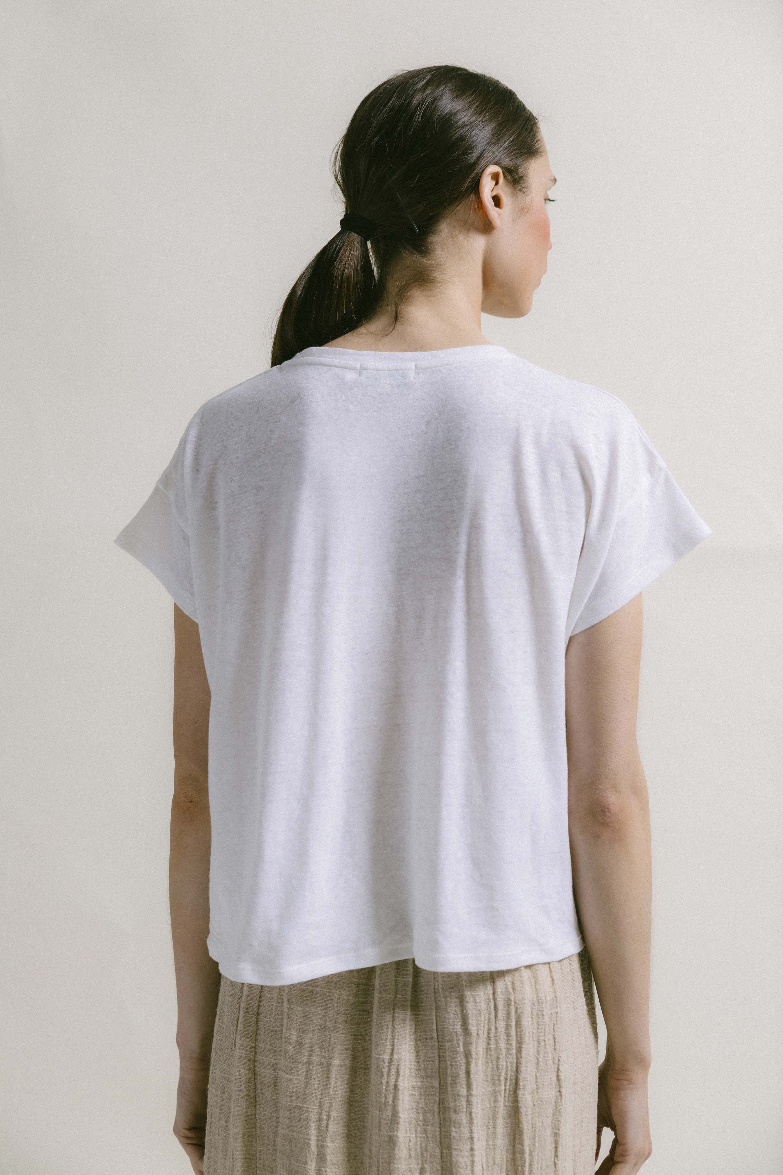 Camiseta blanca bordado TRIANABYC