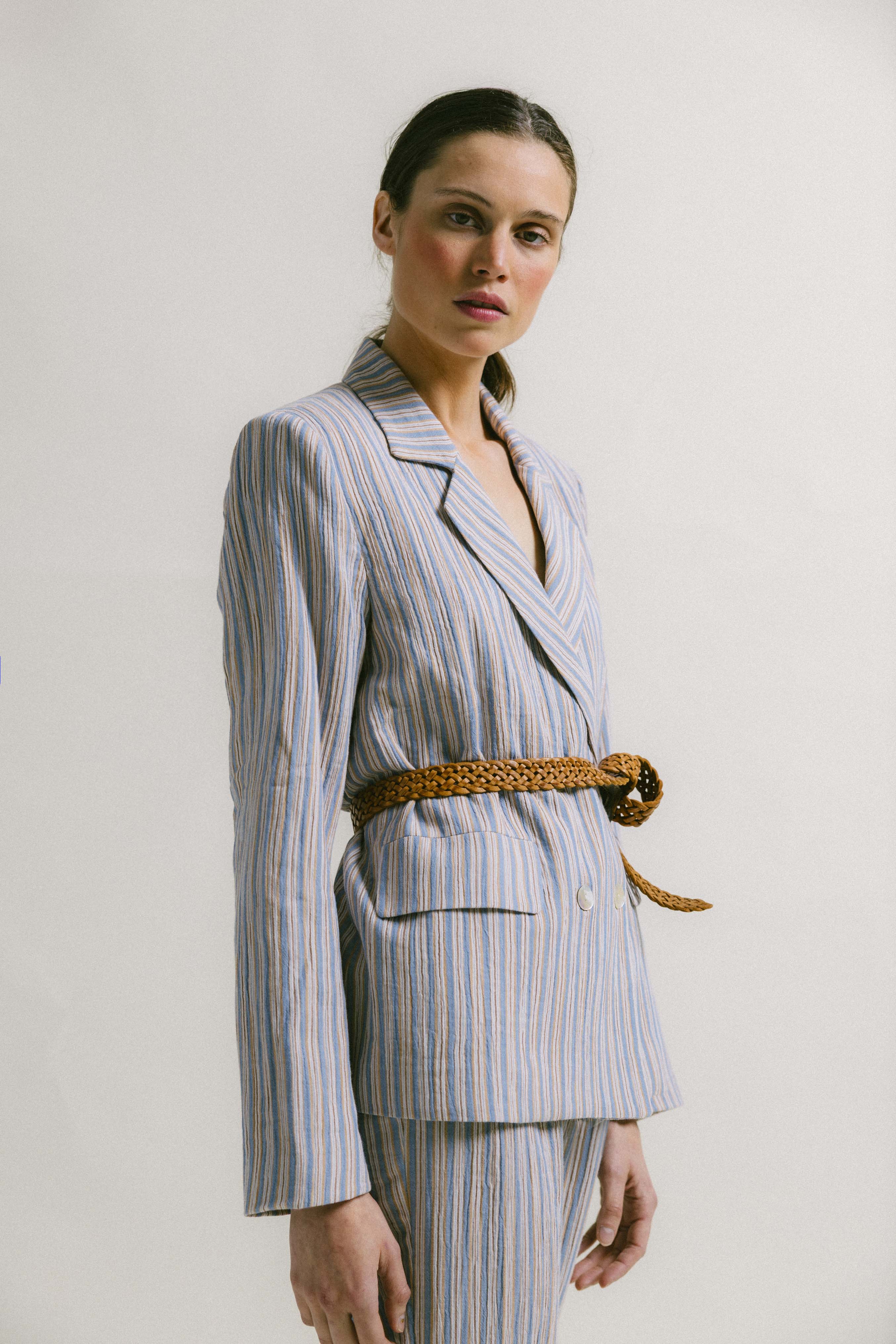 traje TURIN RAYAS