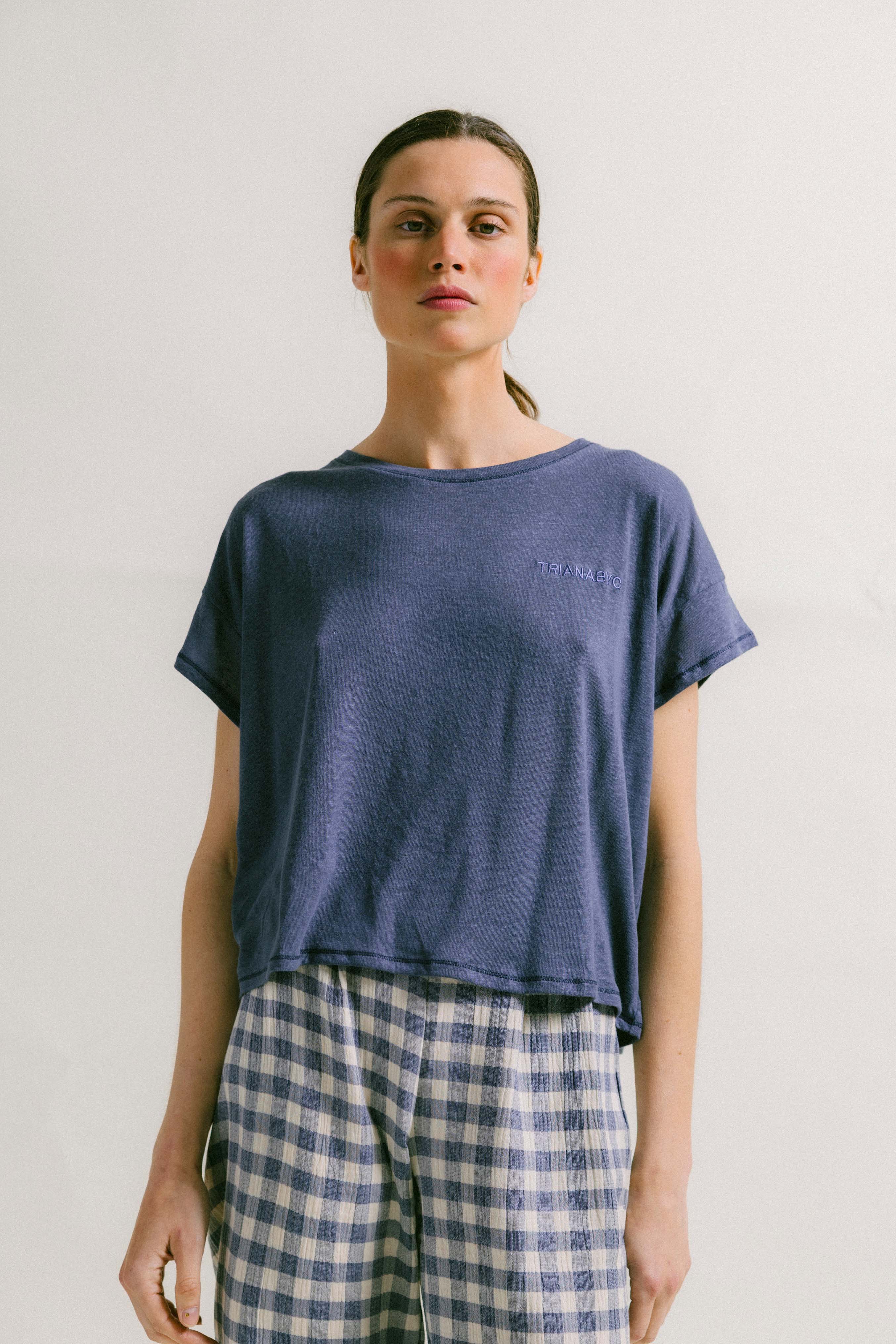 Camiseta azul marino bordado TRIANABYC