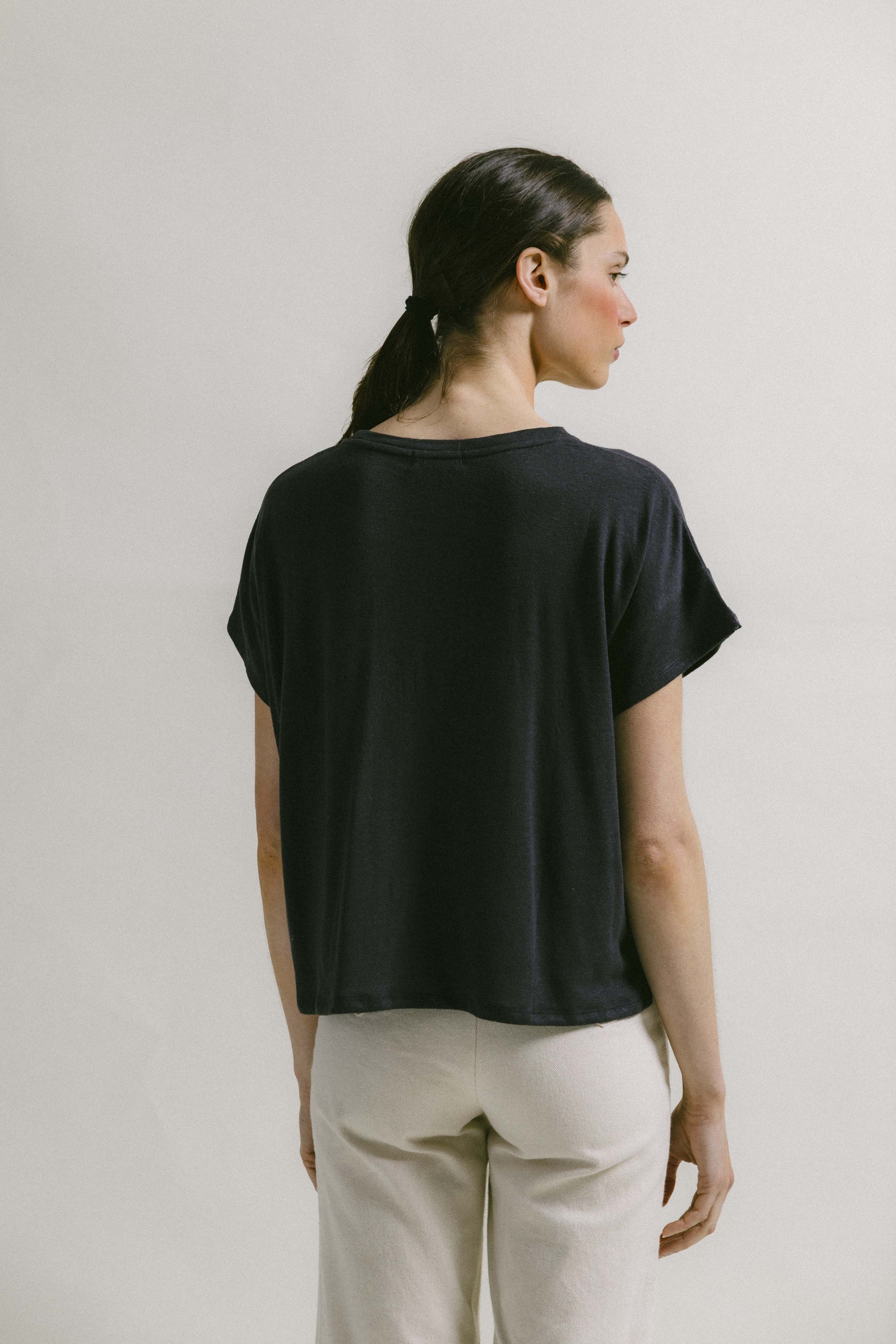Camiseta antracita bordado TRIANABYC