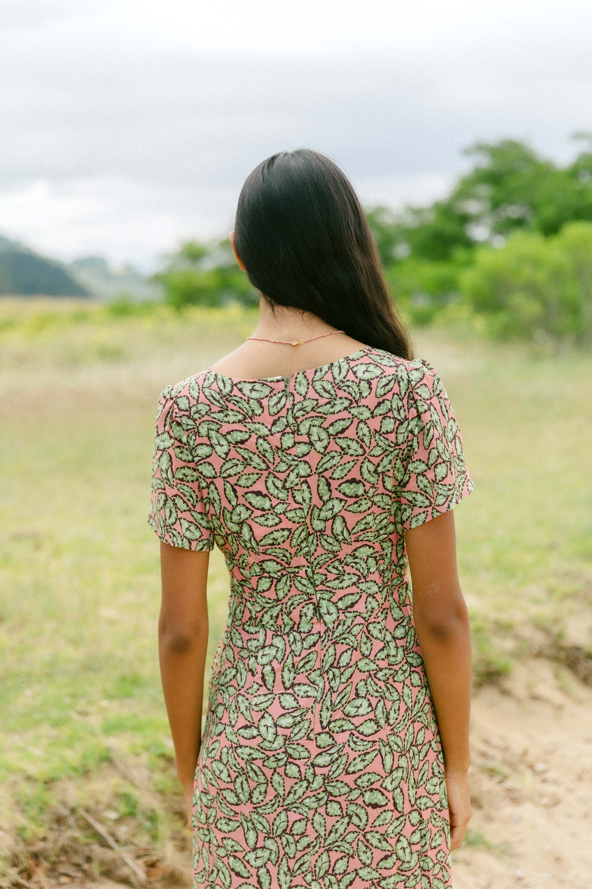 Vestido hojas print COLON