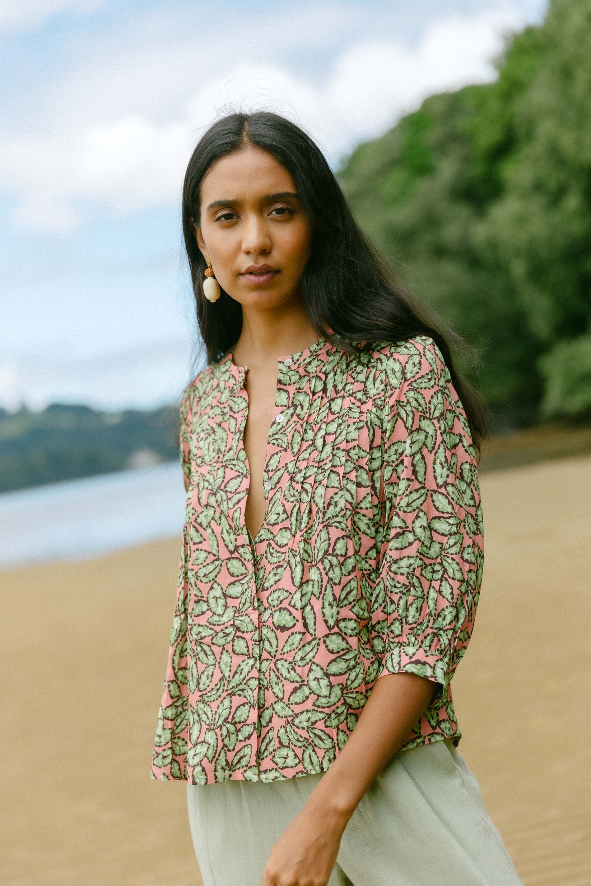 Blusa hojas verde ZEA