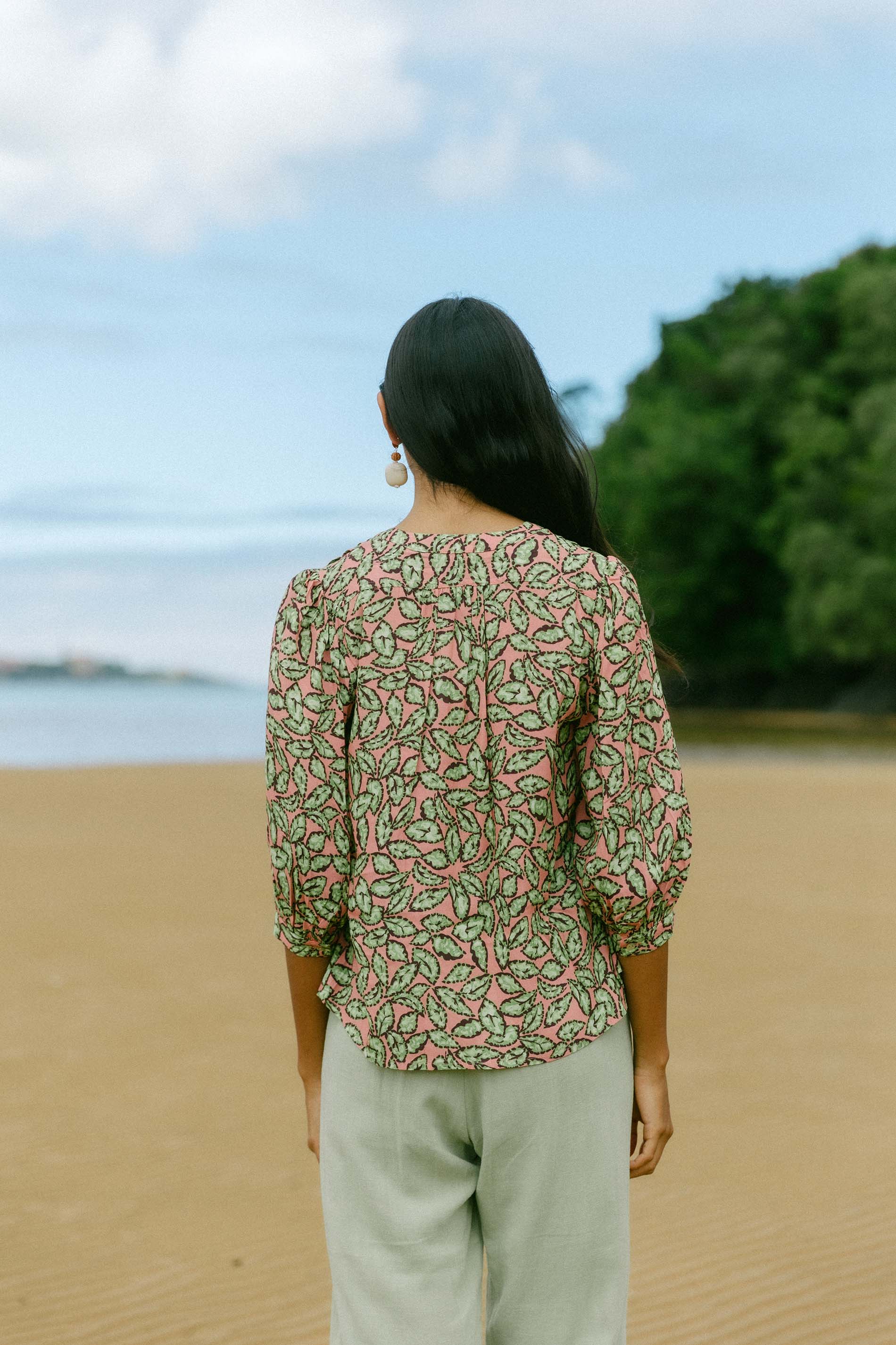 Blusa hojas verde ZEA