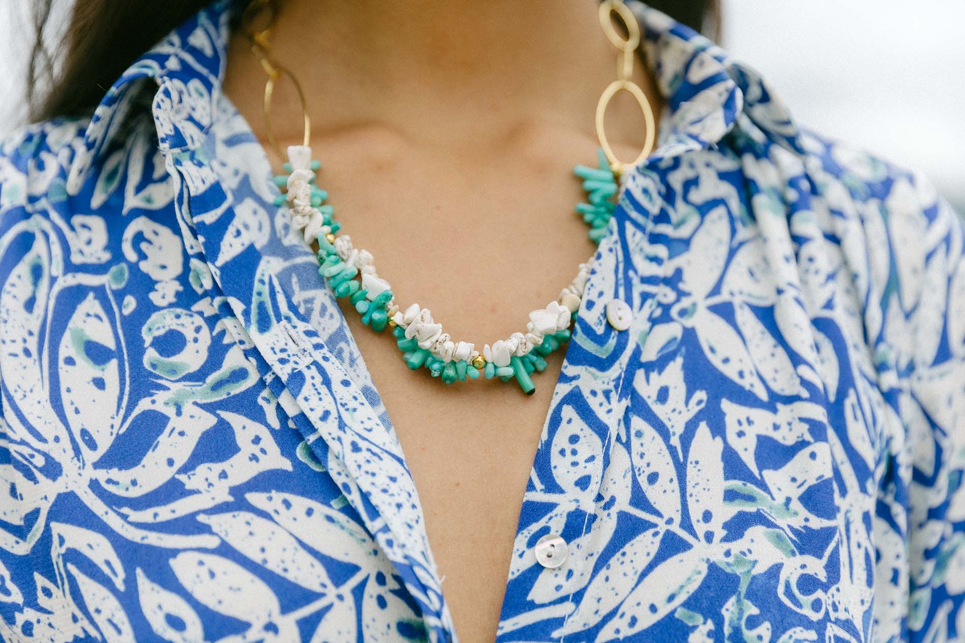 Collar laos