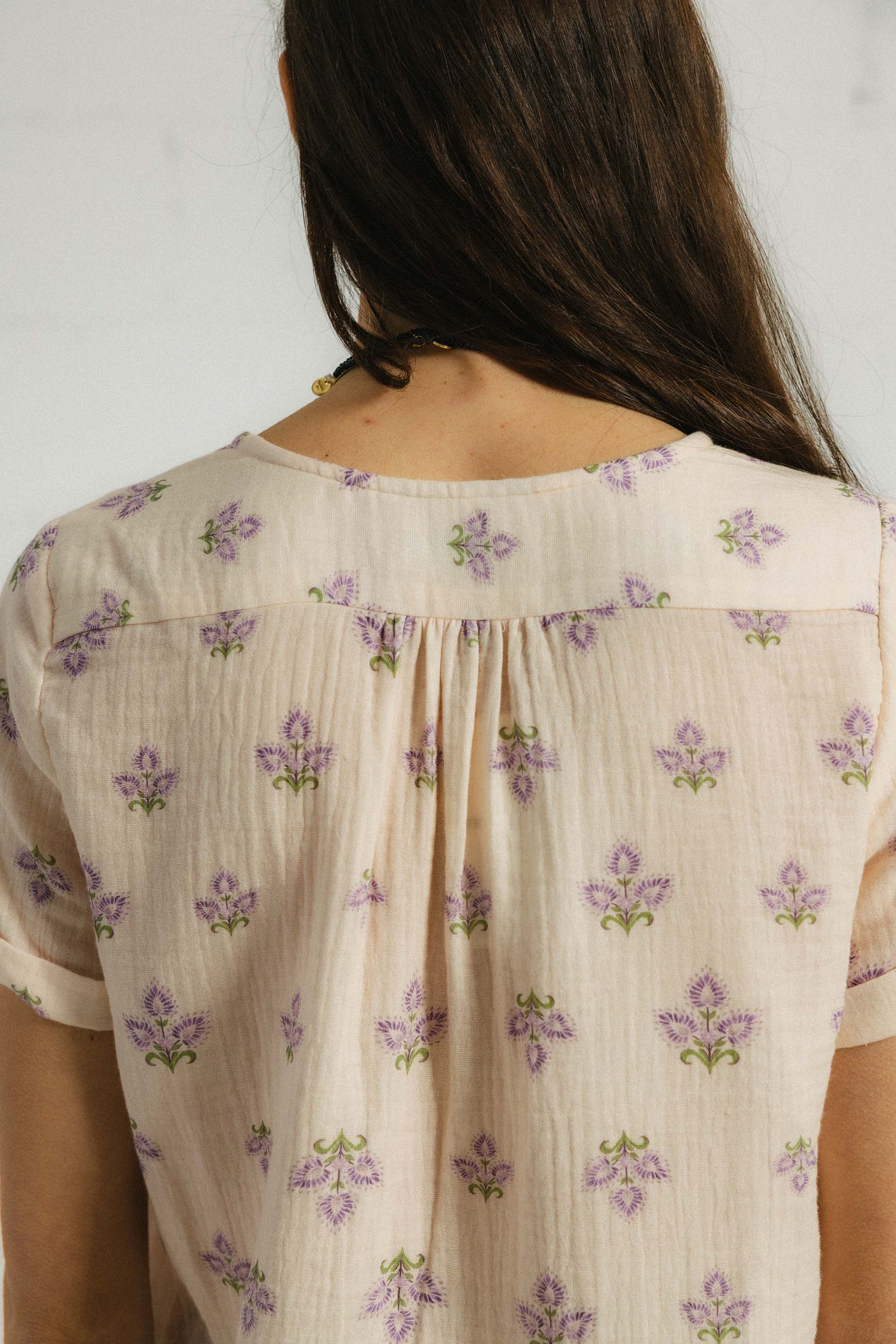Blusa algodón orgánico flor MALVA BURNI
