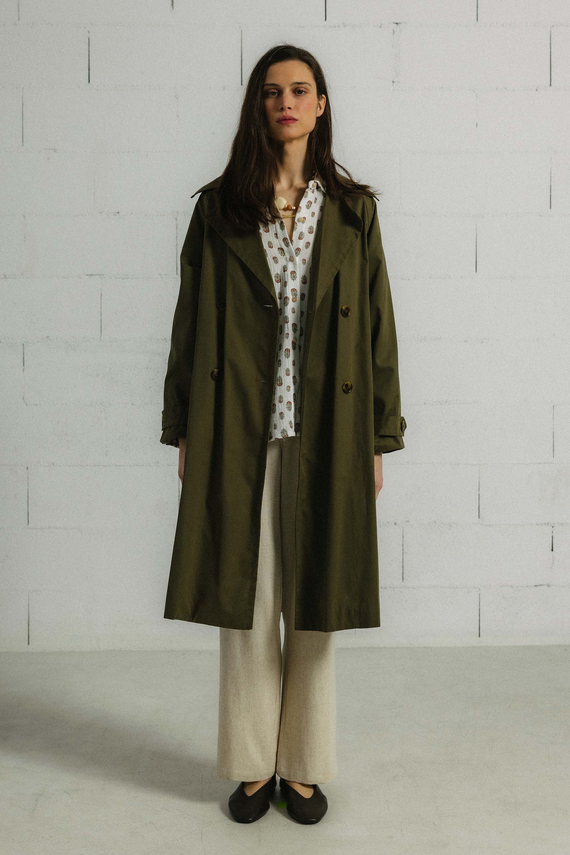 GABARDINA VERDE KAKI "COP"