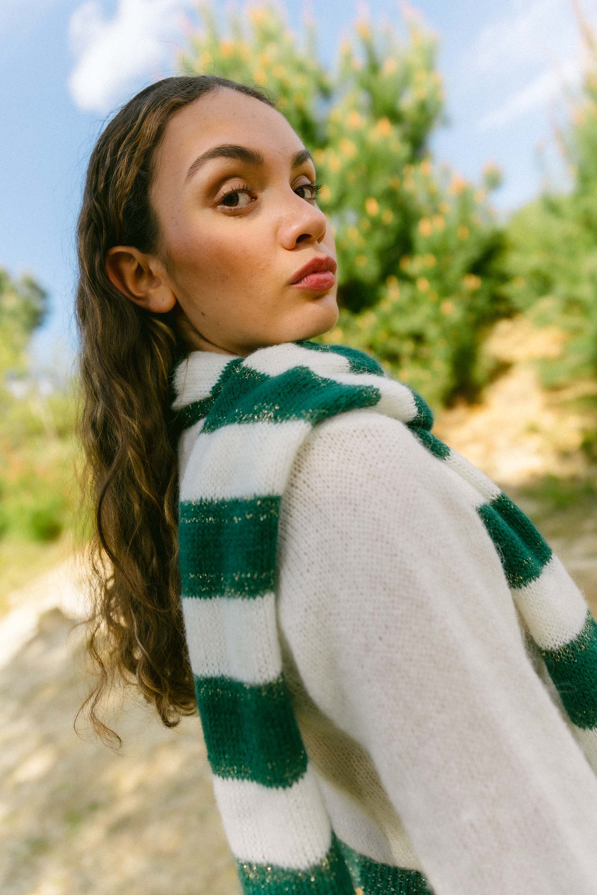 BUFANDA RAYAS CRUDA Y VERDE