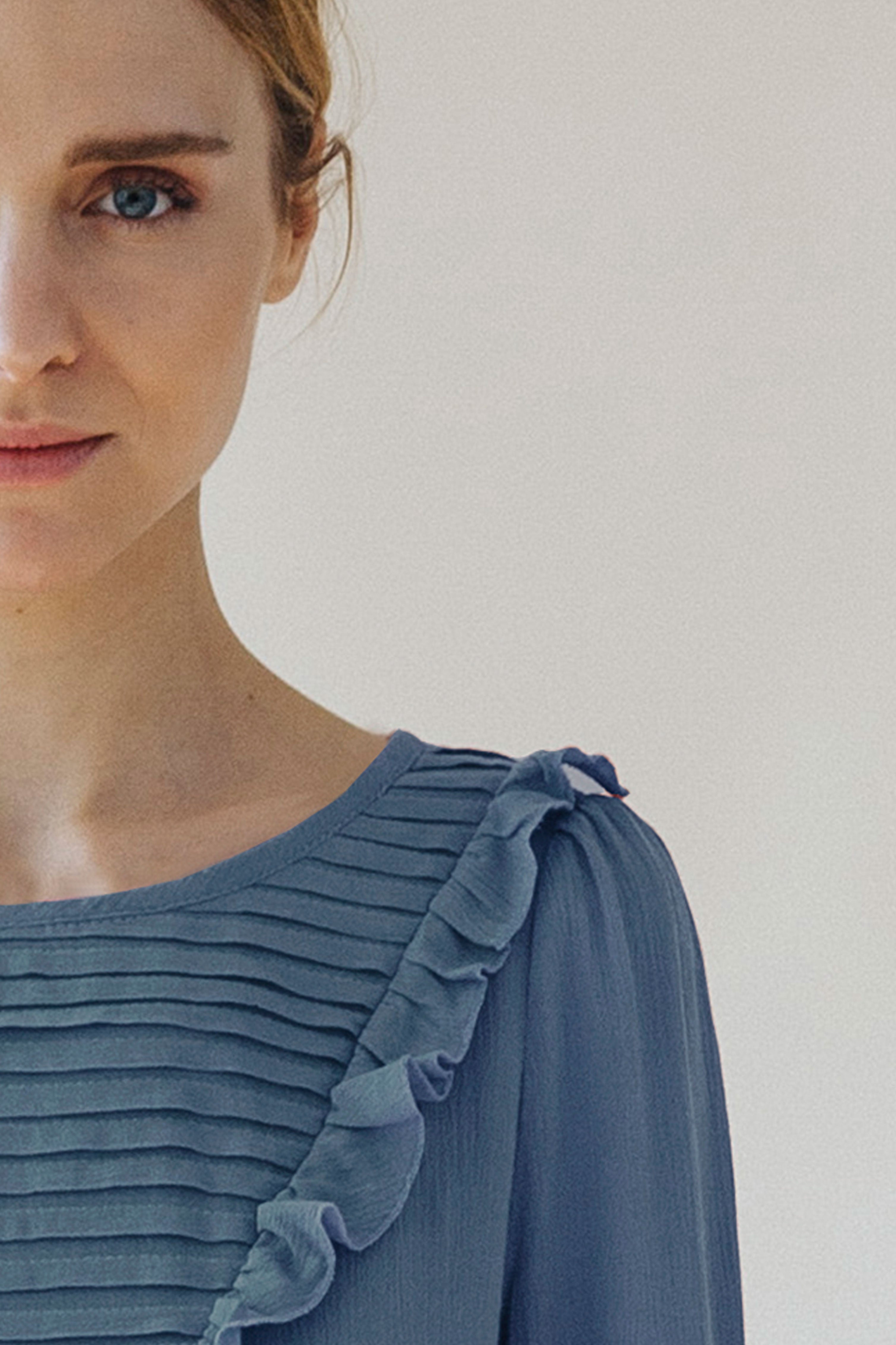 Vestido jaretas azul