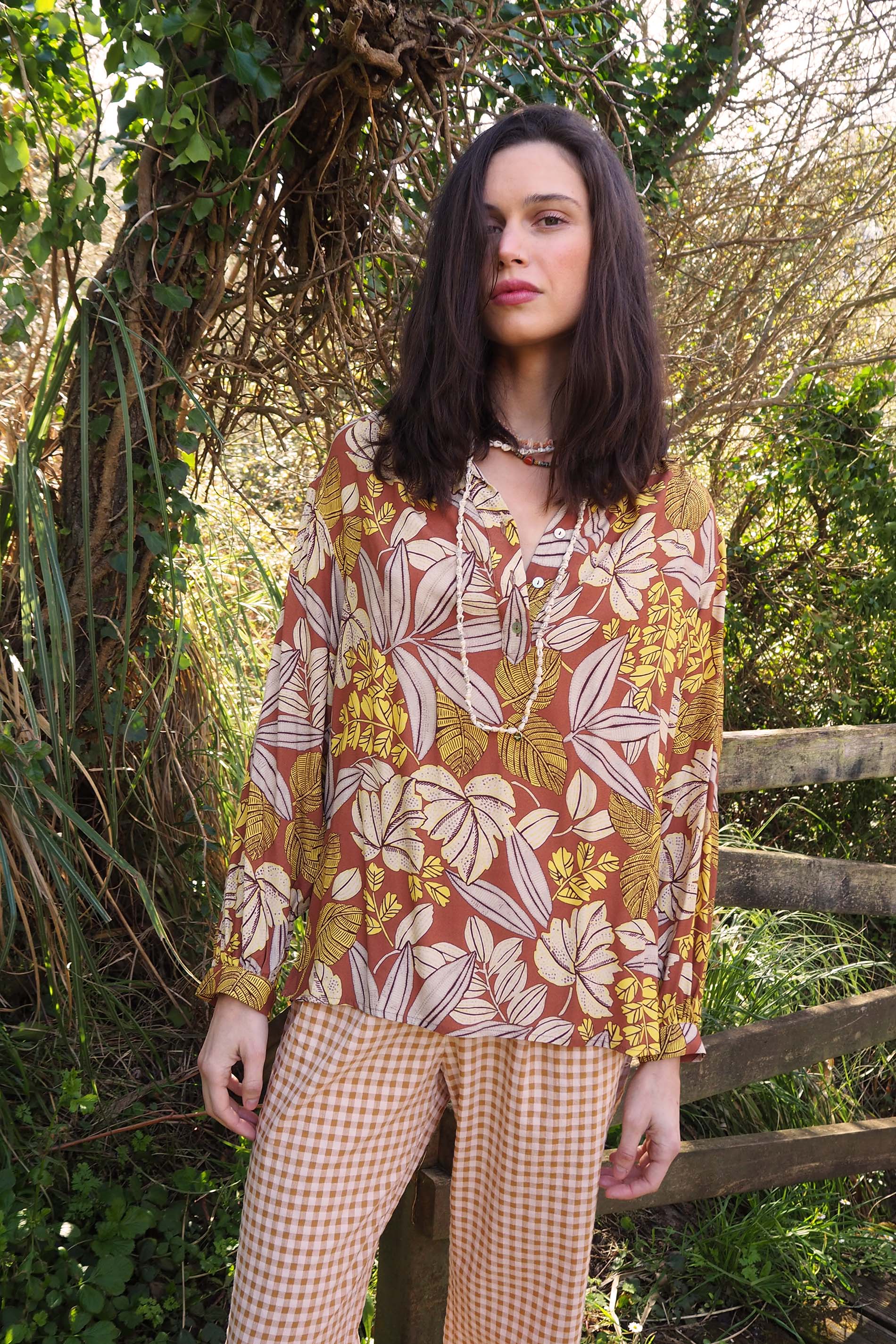 Blusa viscosa tropical print OTTA