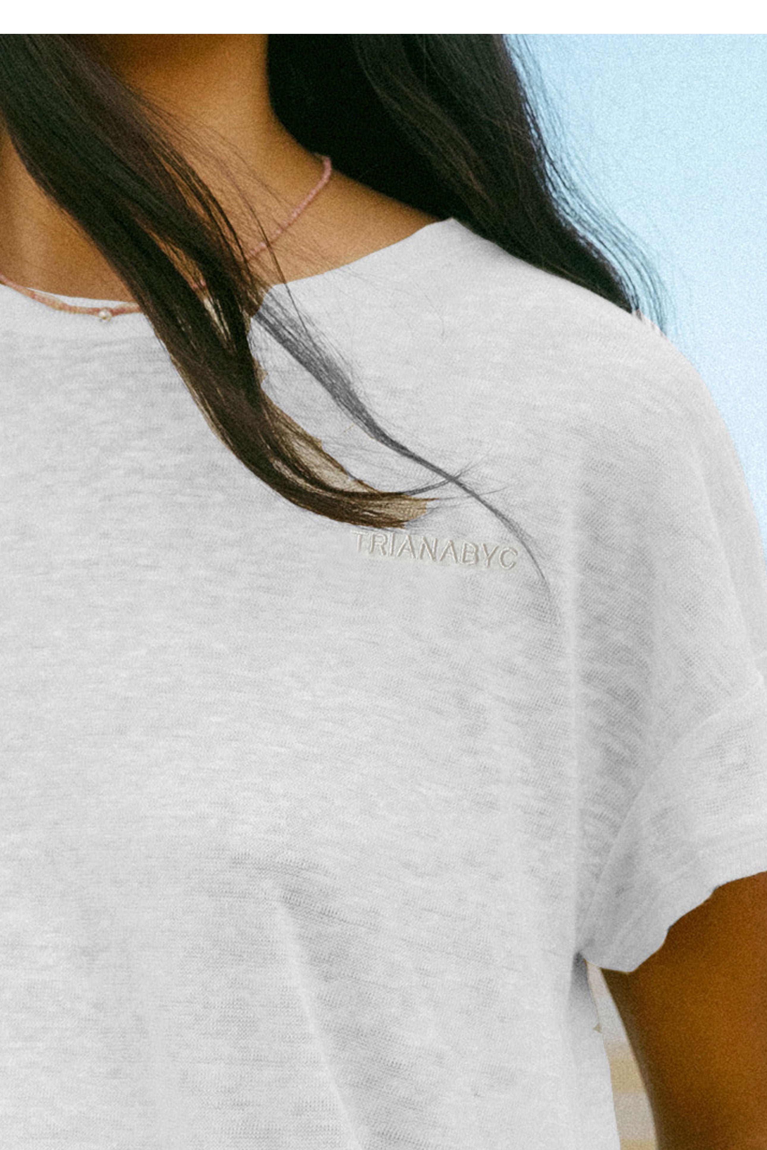 Camiseta blanca bordado TRIANABYC