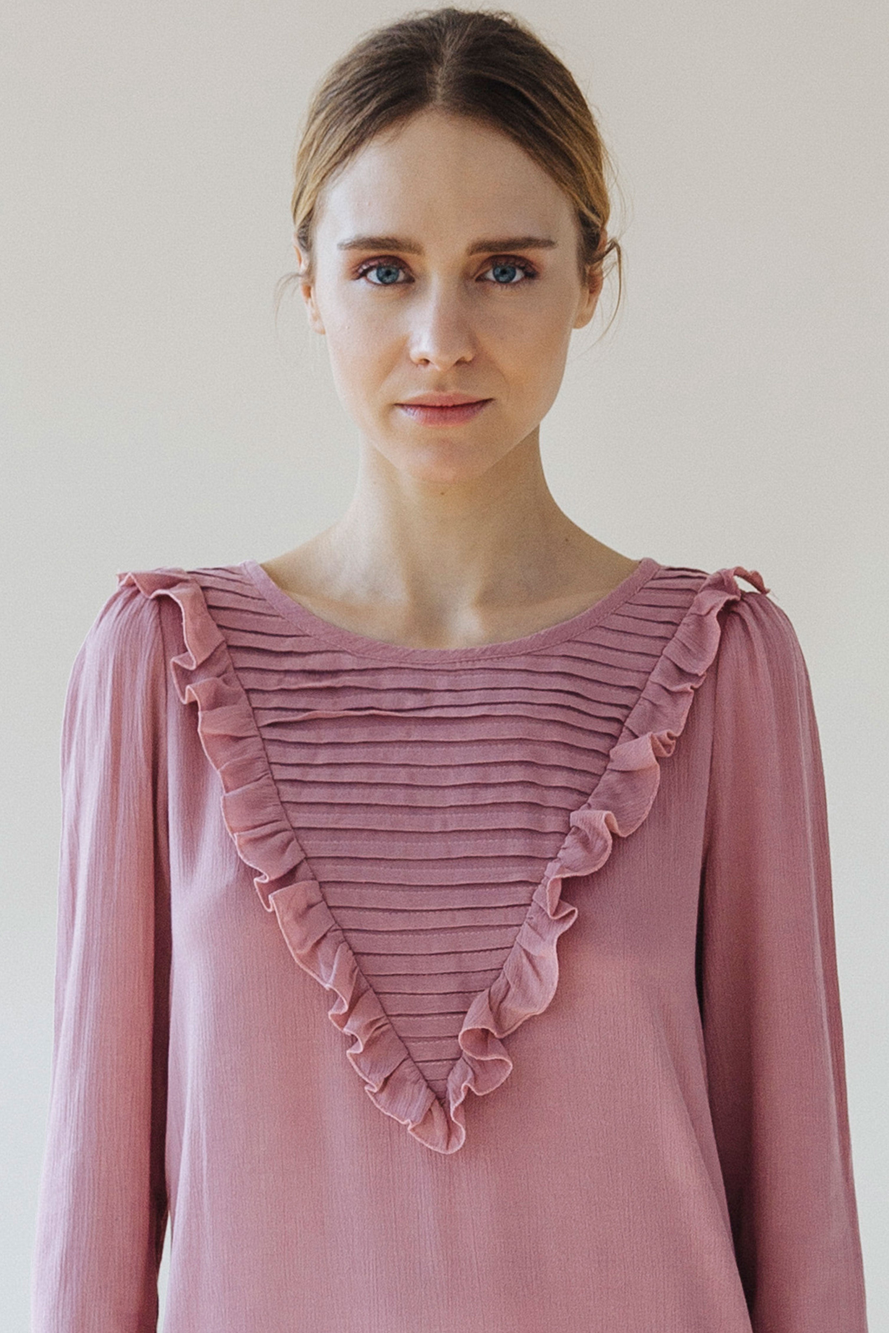 Vestido jaretas rosa