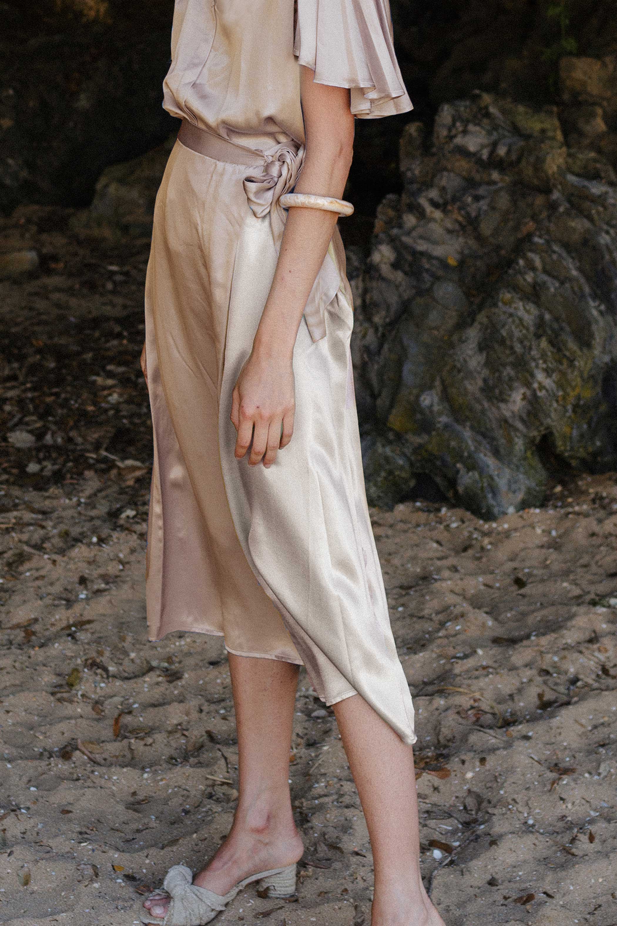 Two-tone sand/champagne skirt