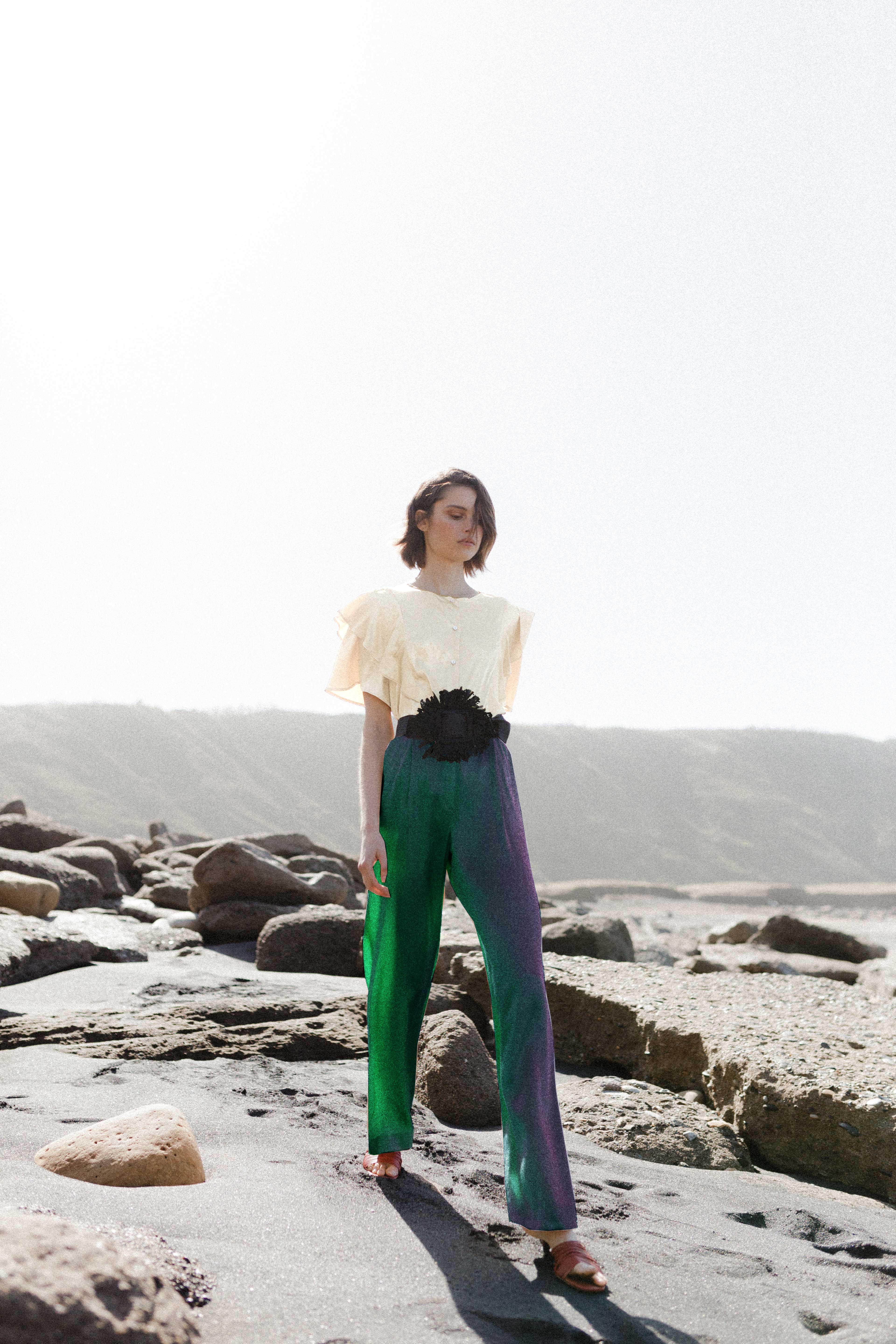 CATHA sand gloss trousers