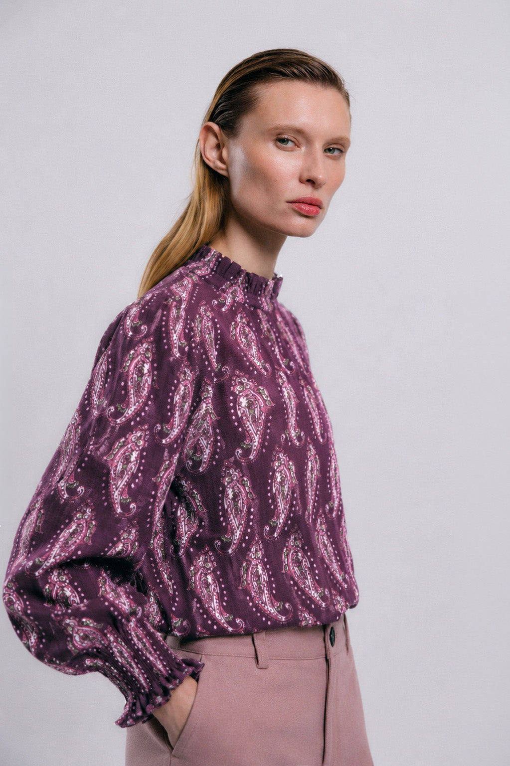 Blusa pori pasley burdeos