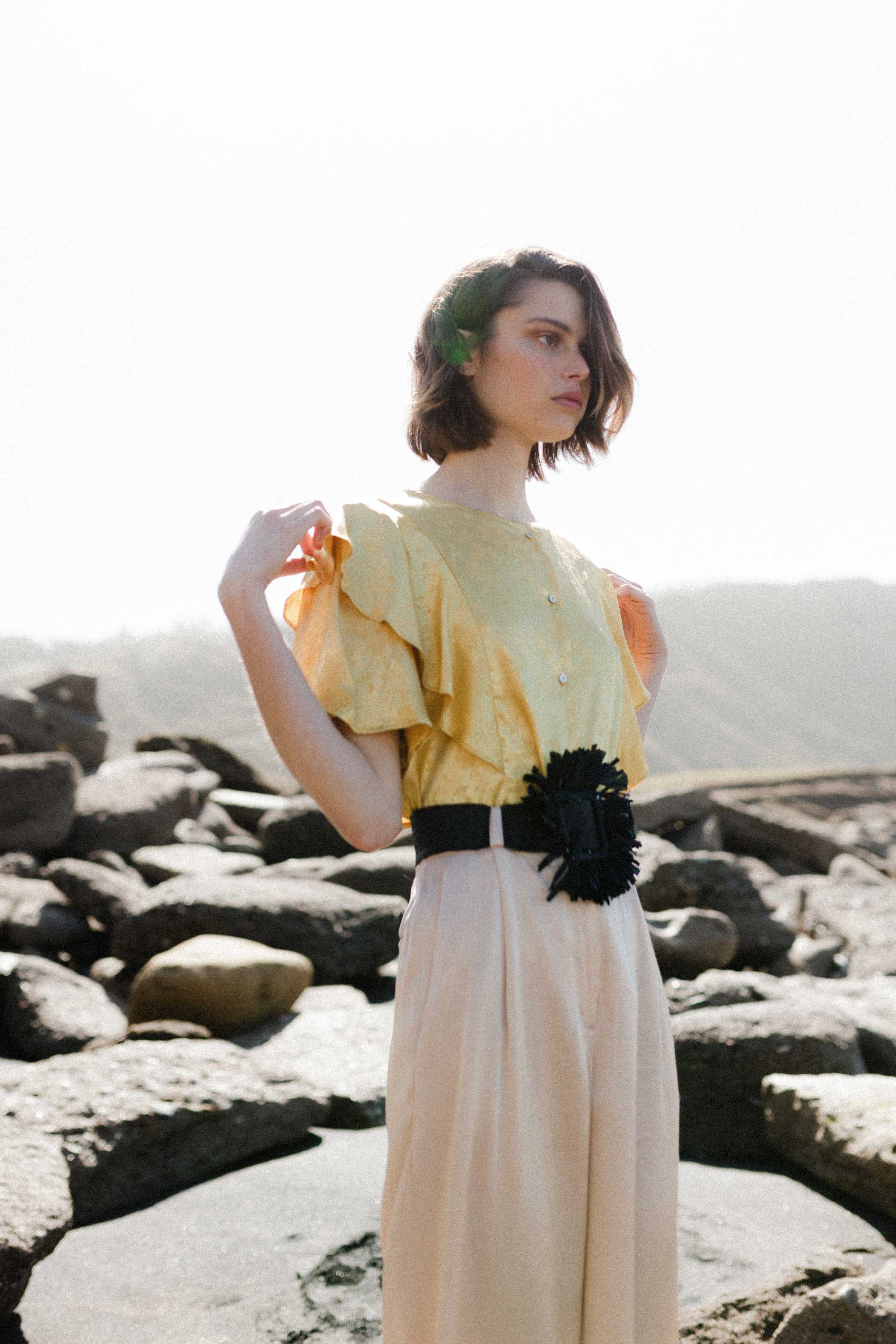 CATHA sand gloss trousers