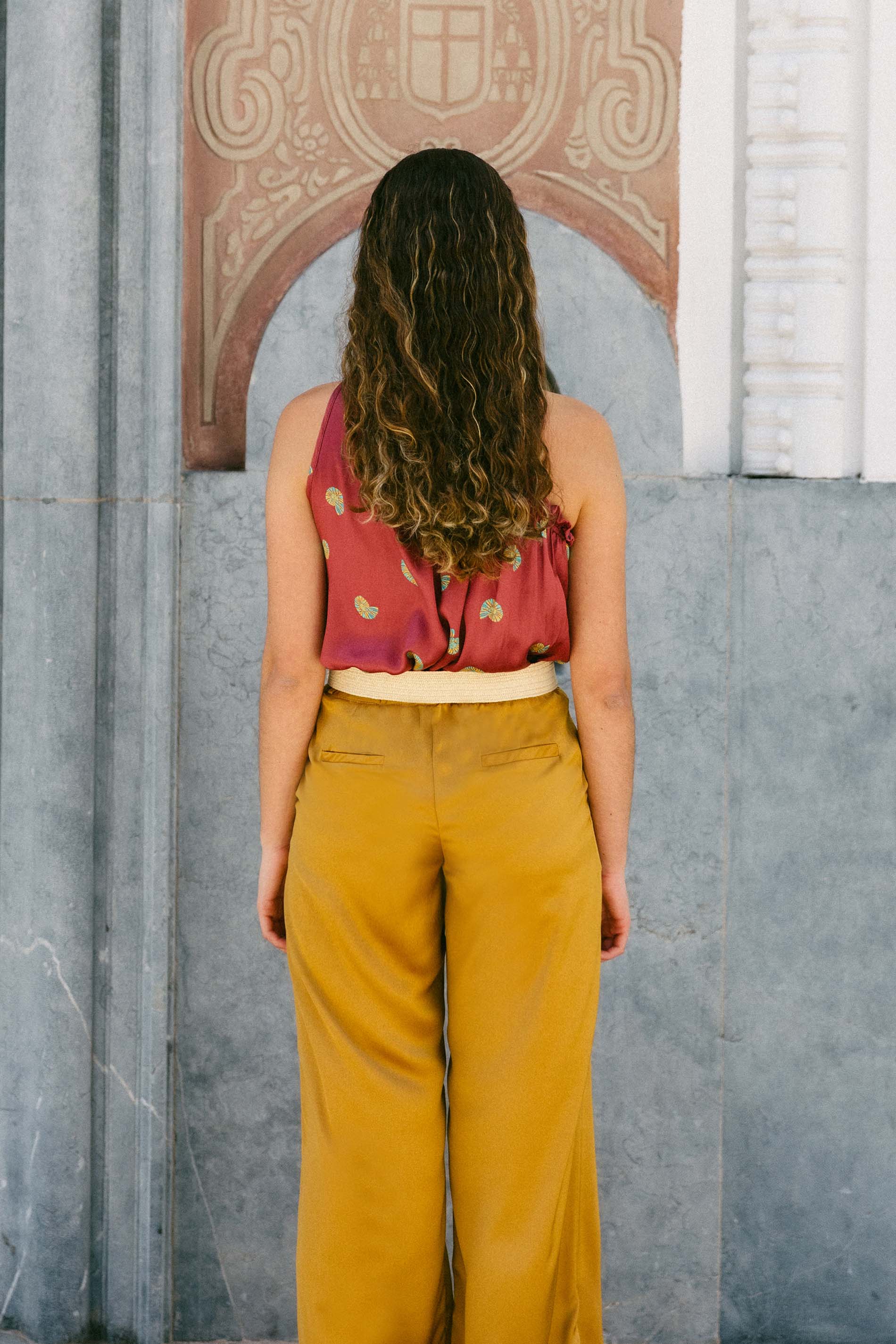 PANTALÓN CATHA satén dorado