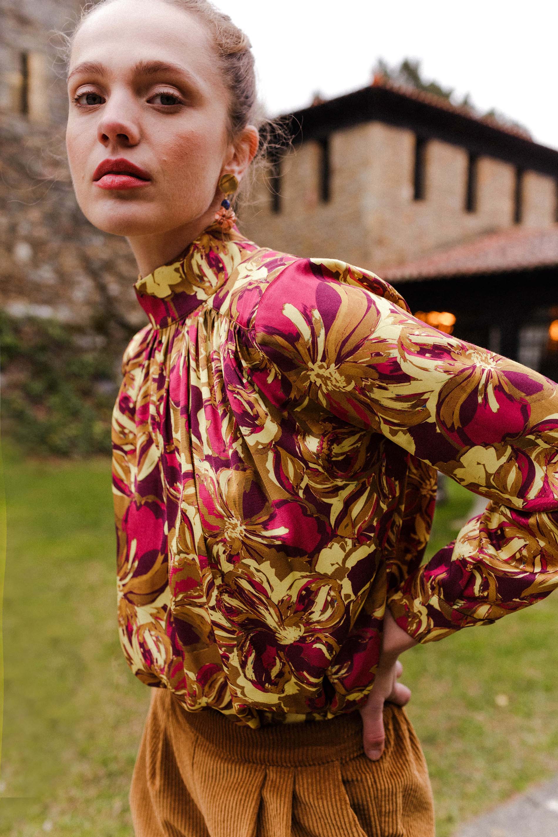 Blusa HALDEN garden print