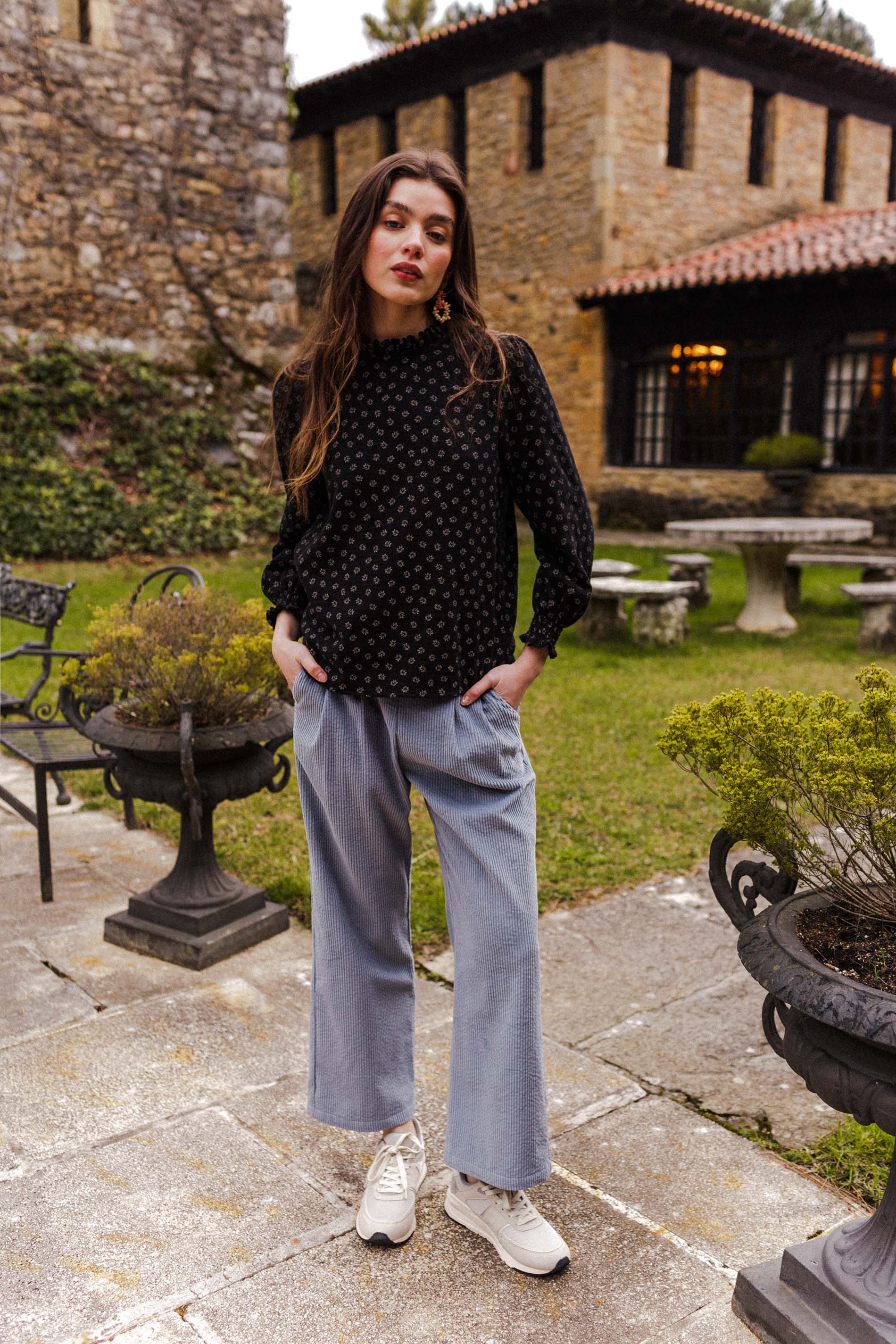 Blusa PORI organic hojas black