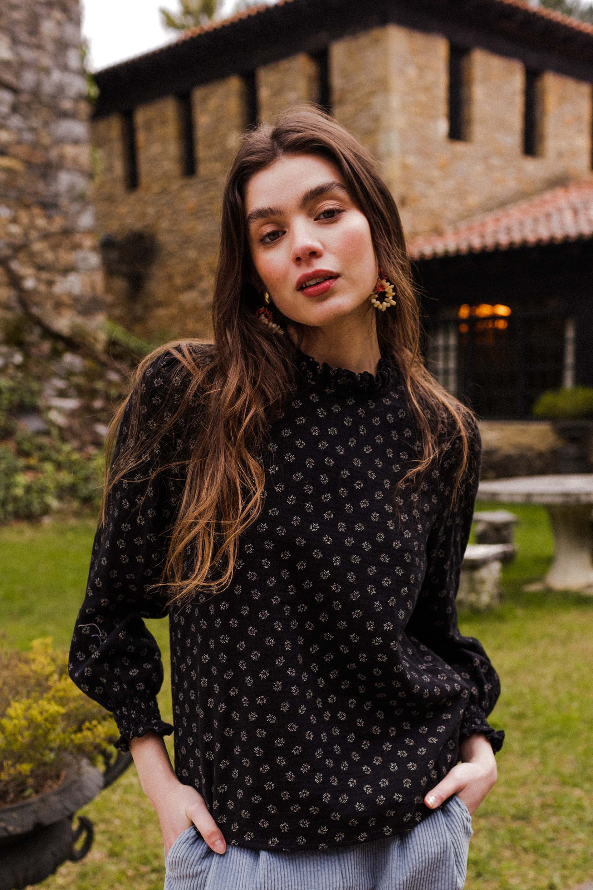Blusa PORI organic hojas black