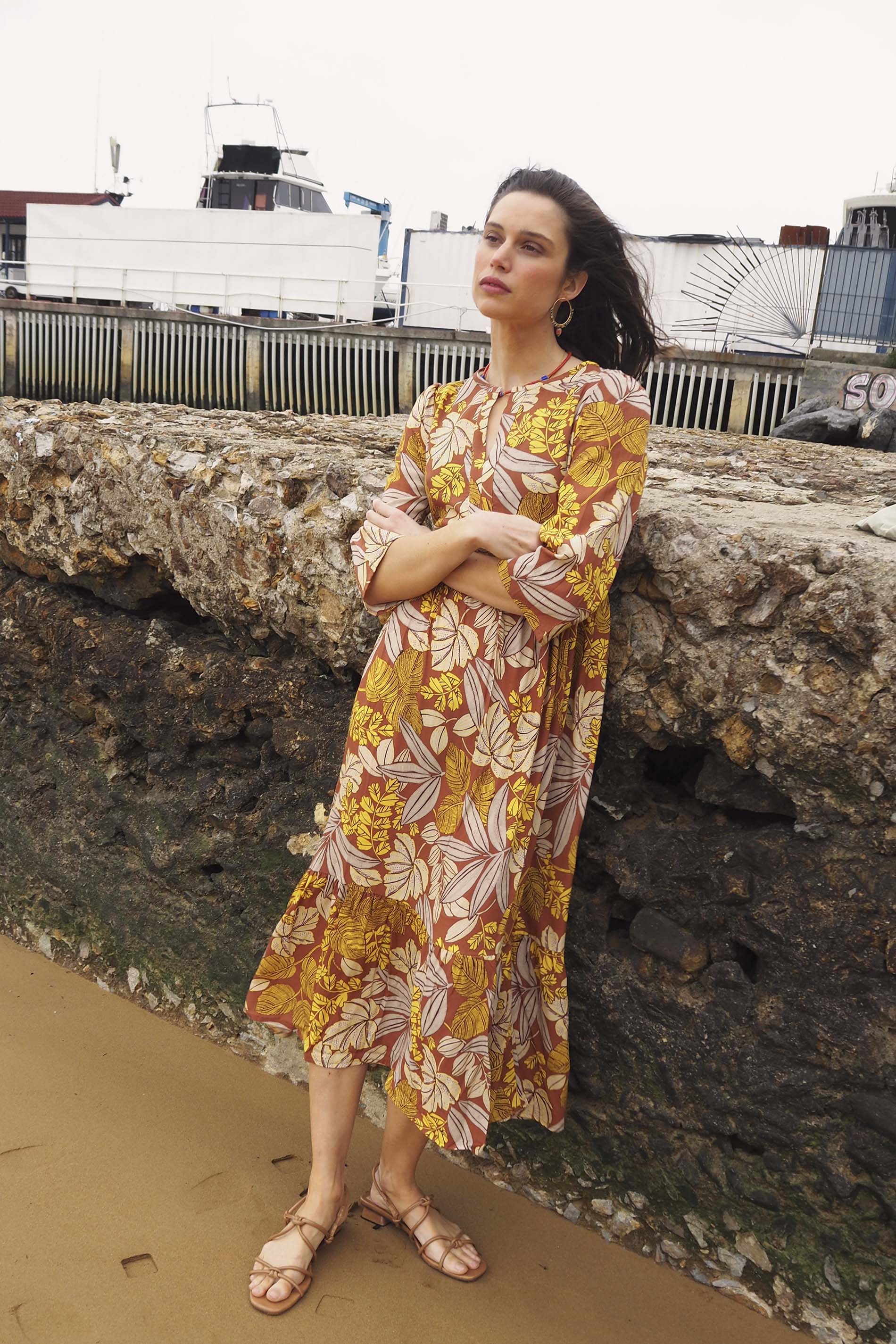 Vestido BROMELIA tropical print tabaco