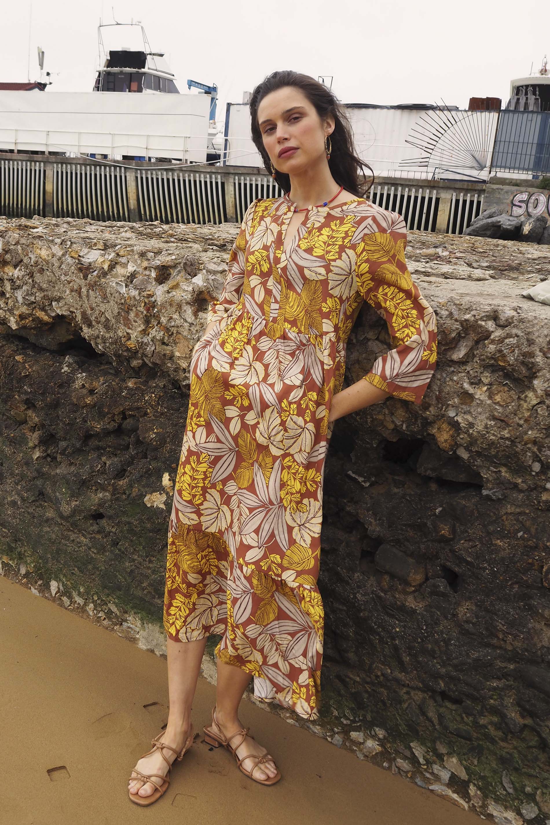 Vestido BROMELIA tropical print tabaco