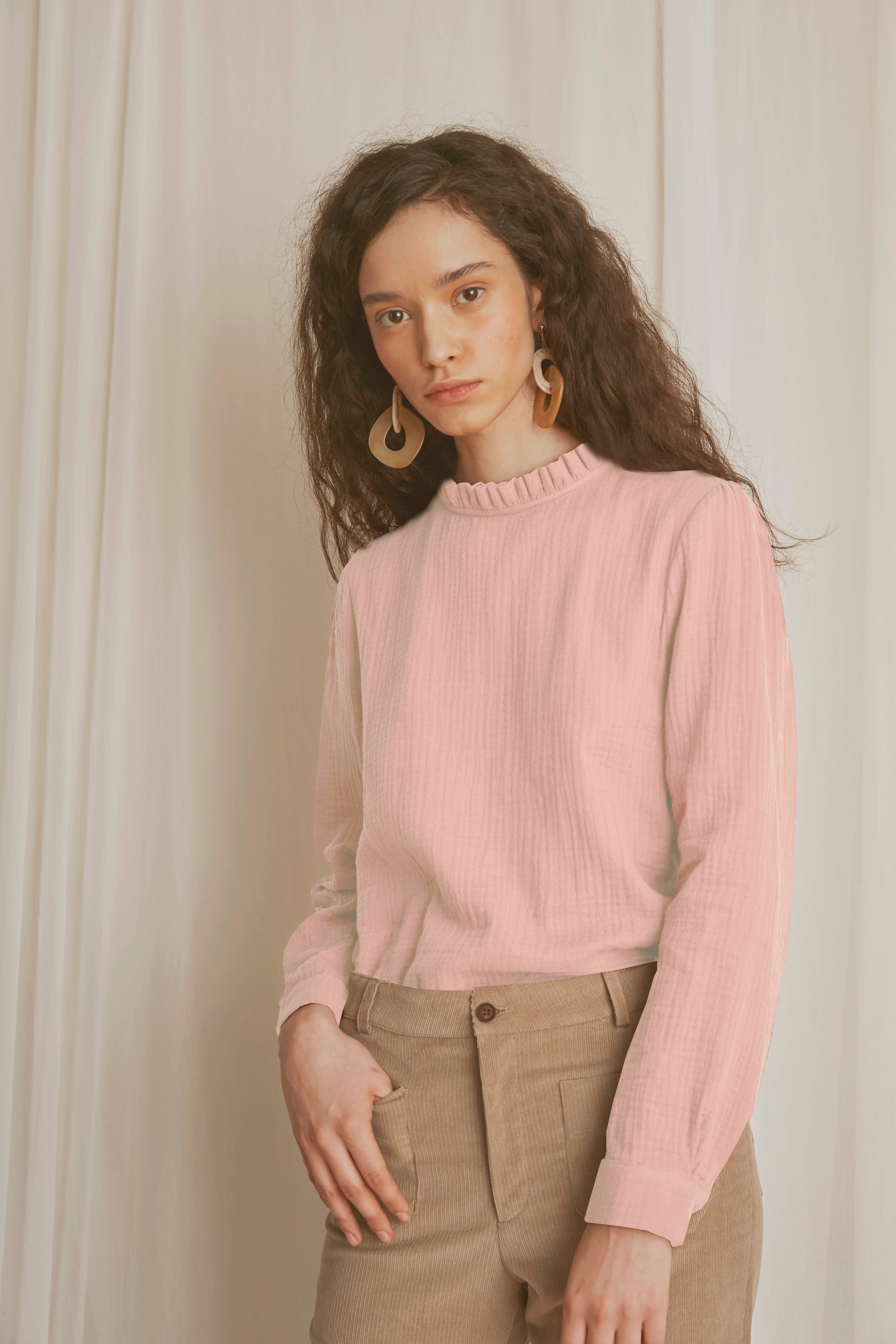 Blusa PORI cuello volante rosa