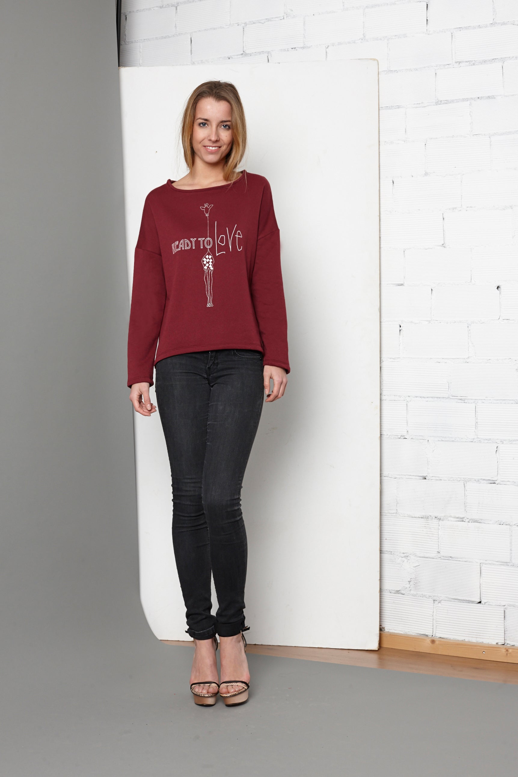 Sudadera granate READY TO LOVE