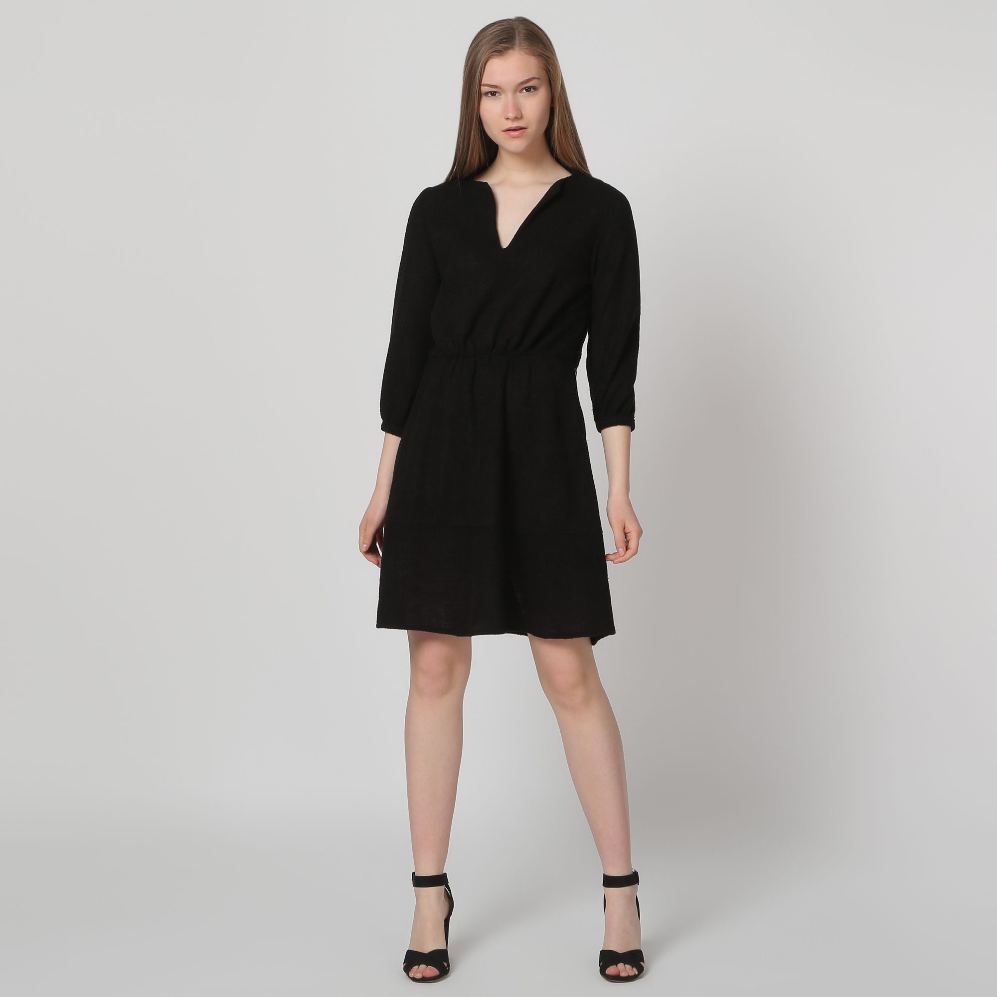 Vestido de punto negro