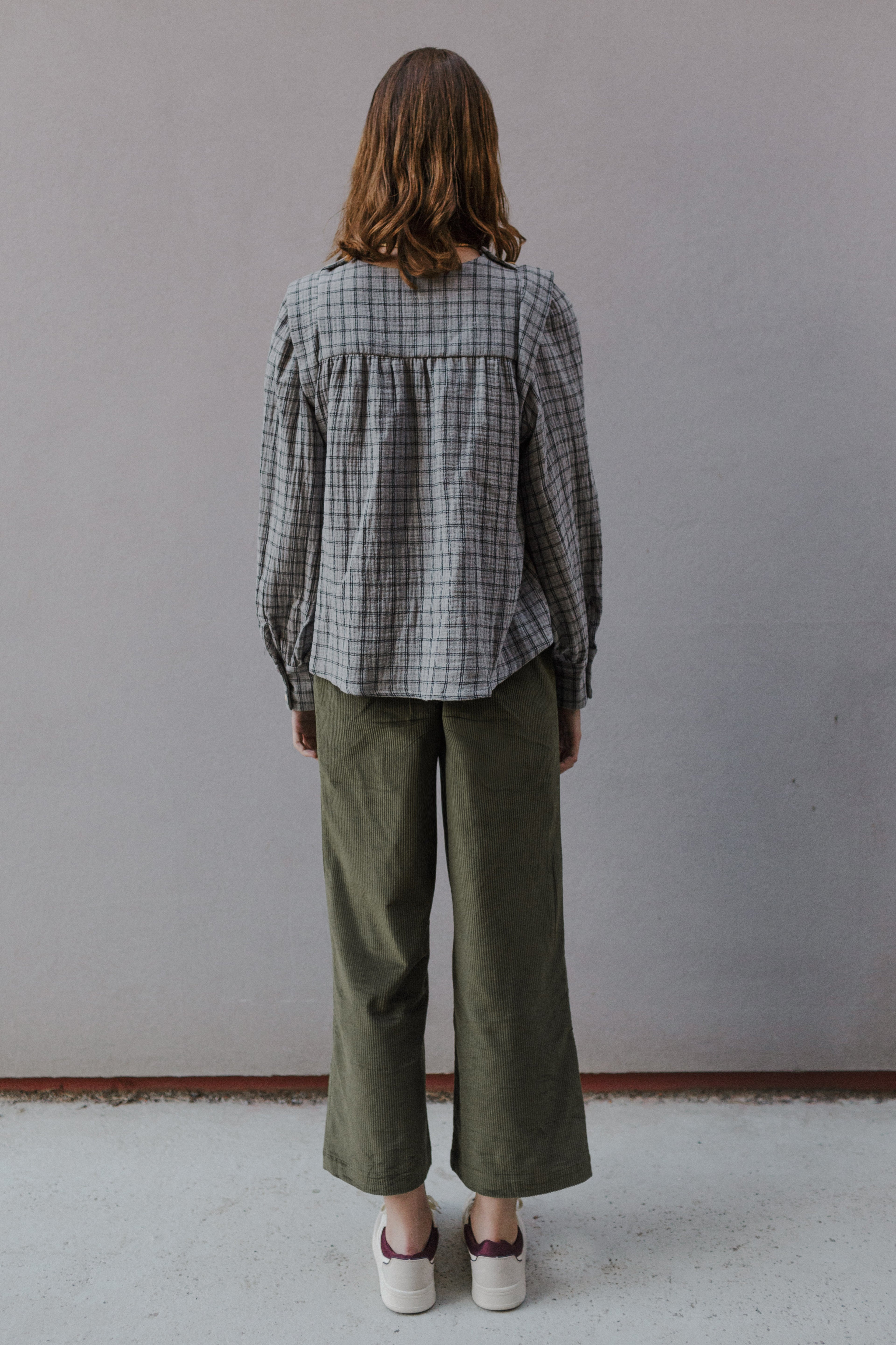 Blusa DEBA ORGANIC CUADROS GRIS