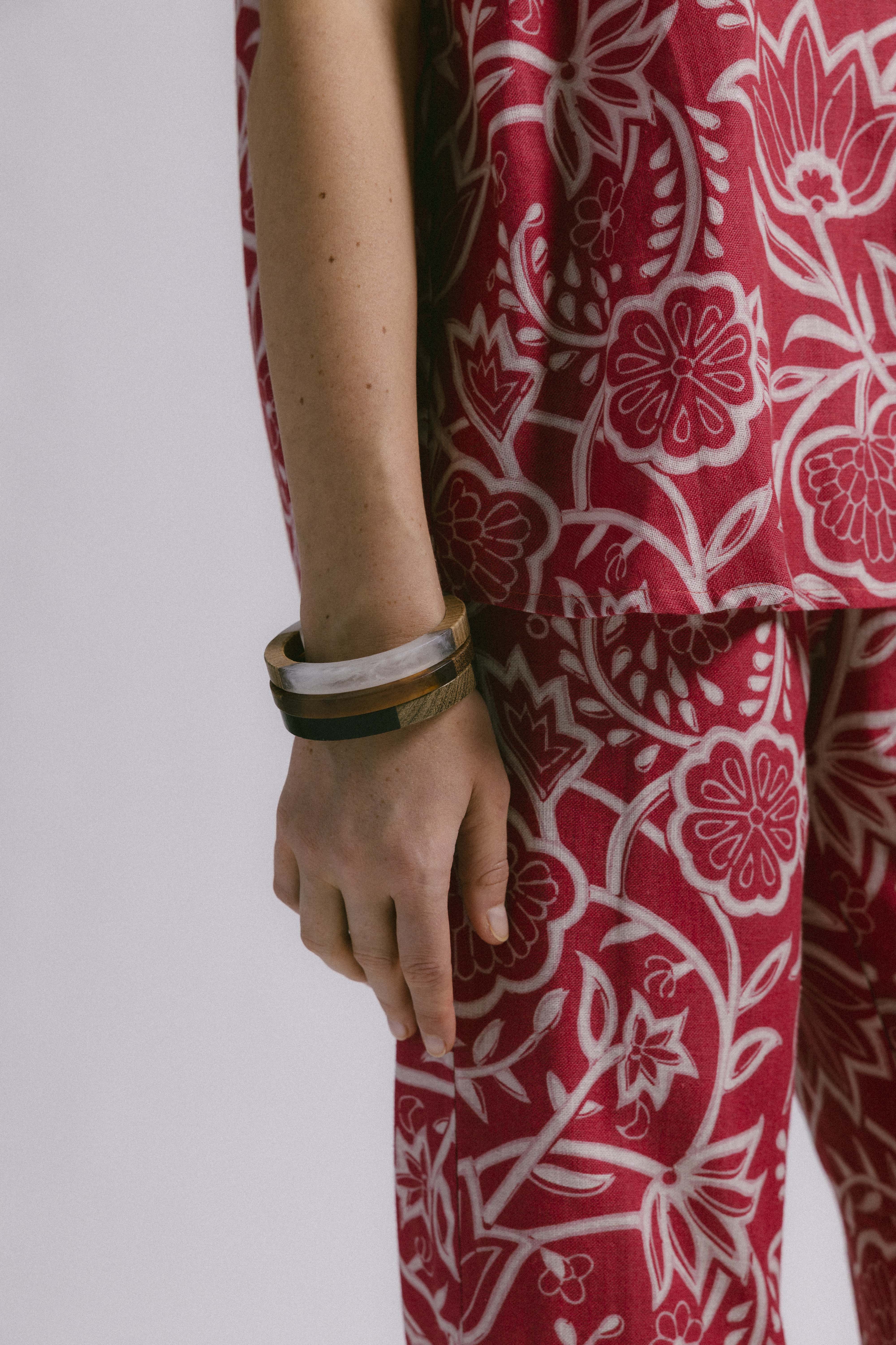 Pantalón millet flor deco rojo