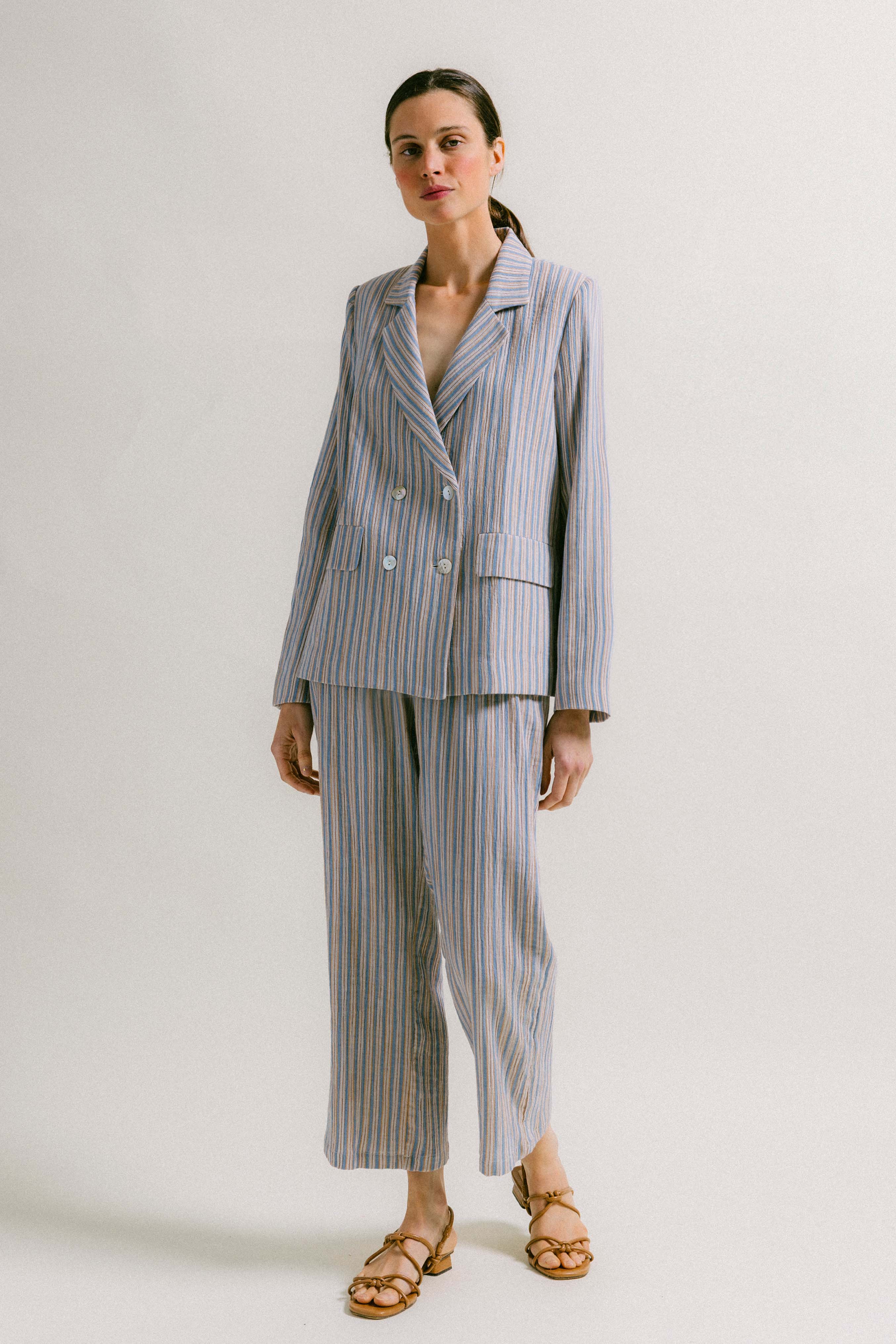 traje TURIN RAYAS
