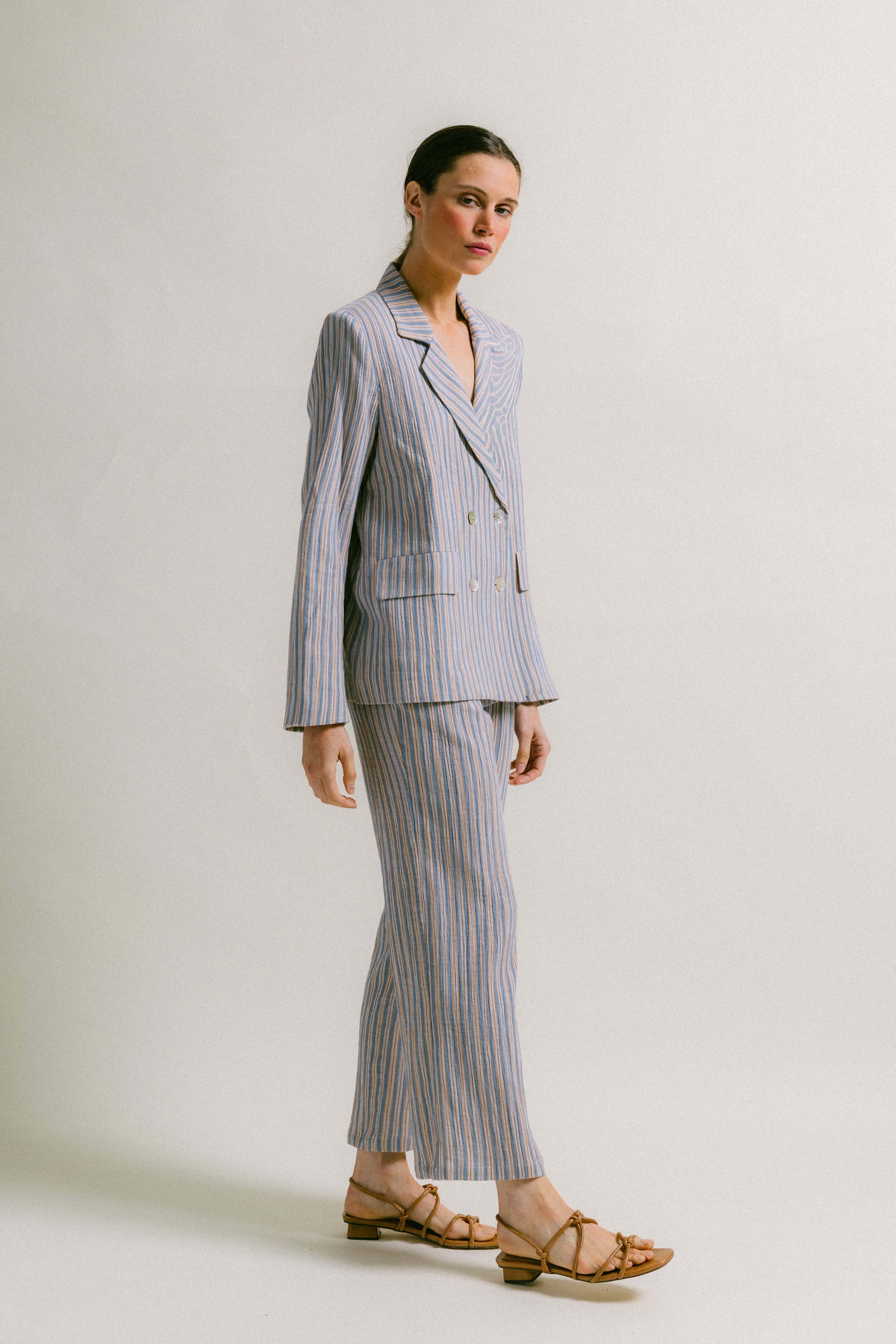 traje TURIN RAYAS