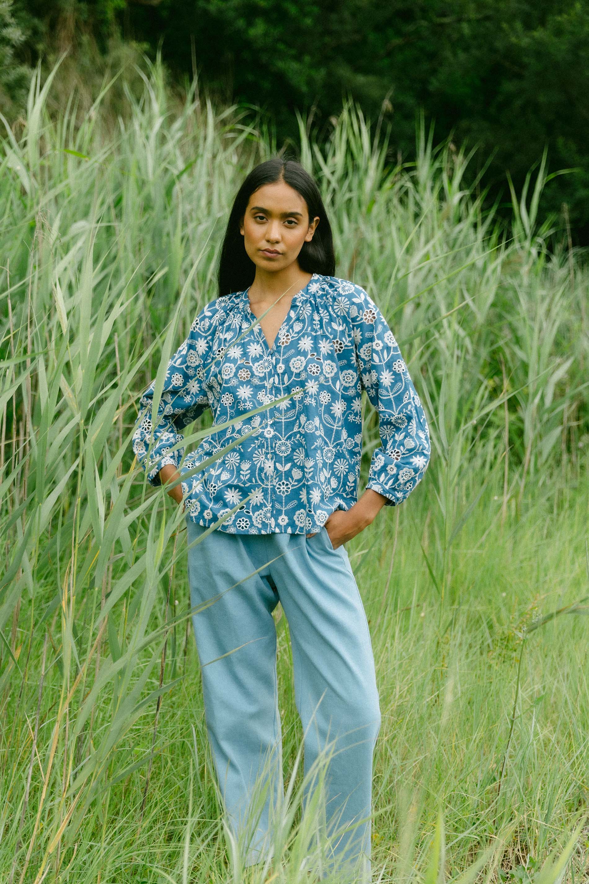 Blusa voile bordado azul OCA