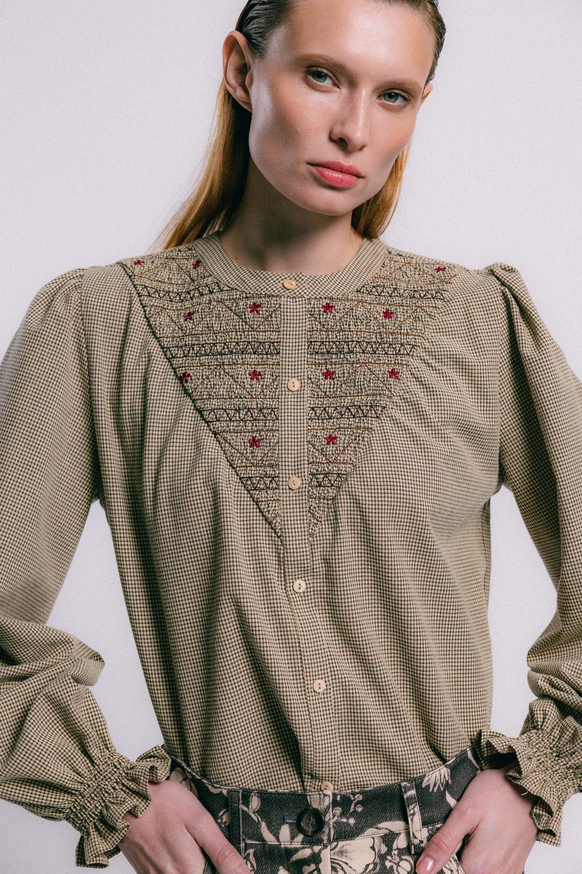 Blusa cuadro vichy VOL bordada