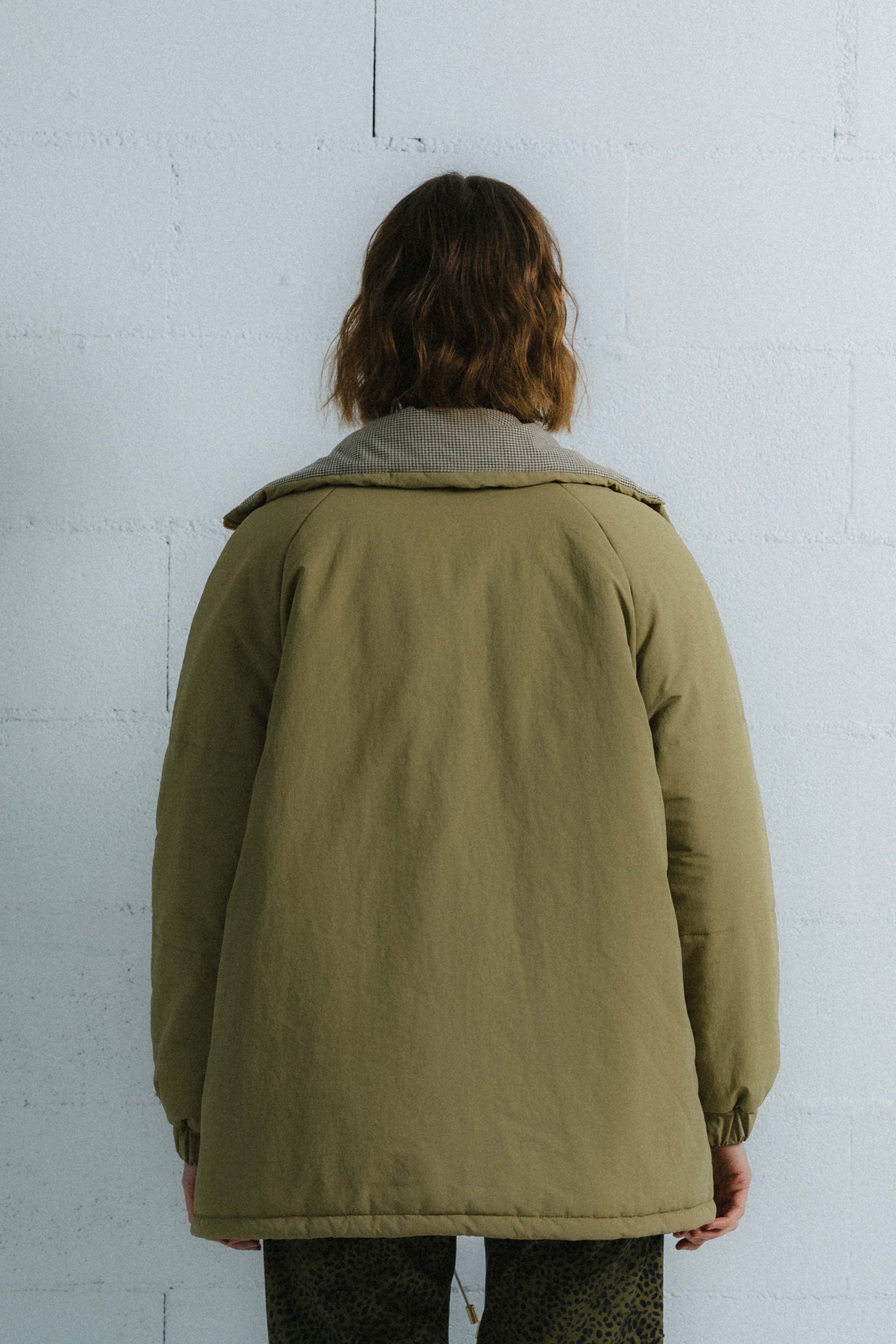 ABRIGO FUJI ACOLCHADO beige