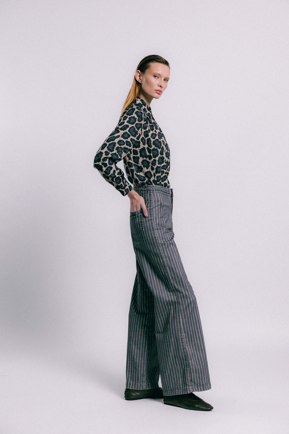 PANTALÓN viena RAYA AZUL